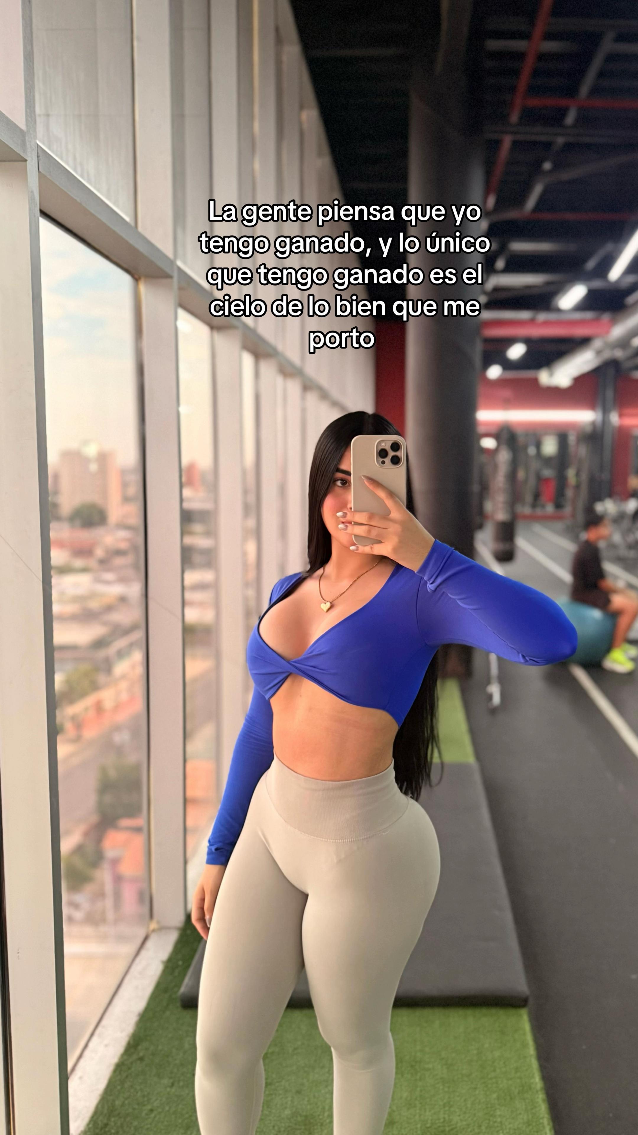 @Isabella Roldan