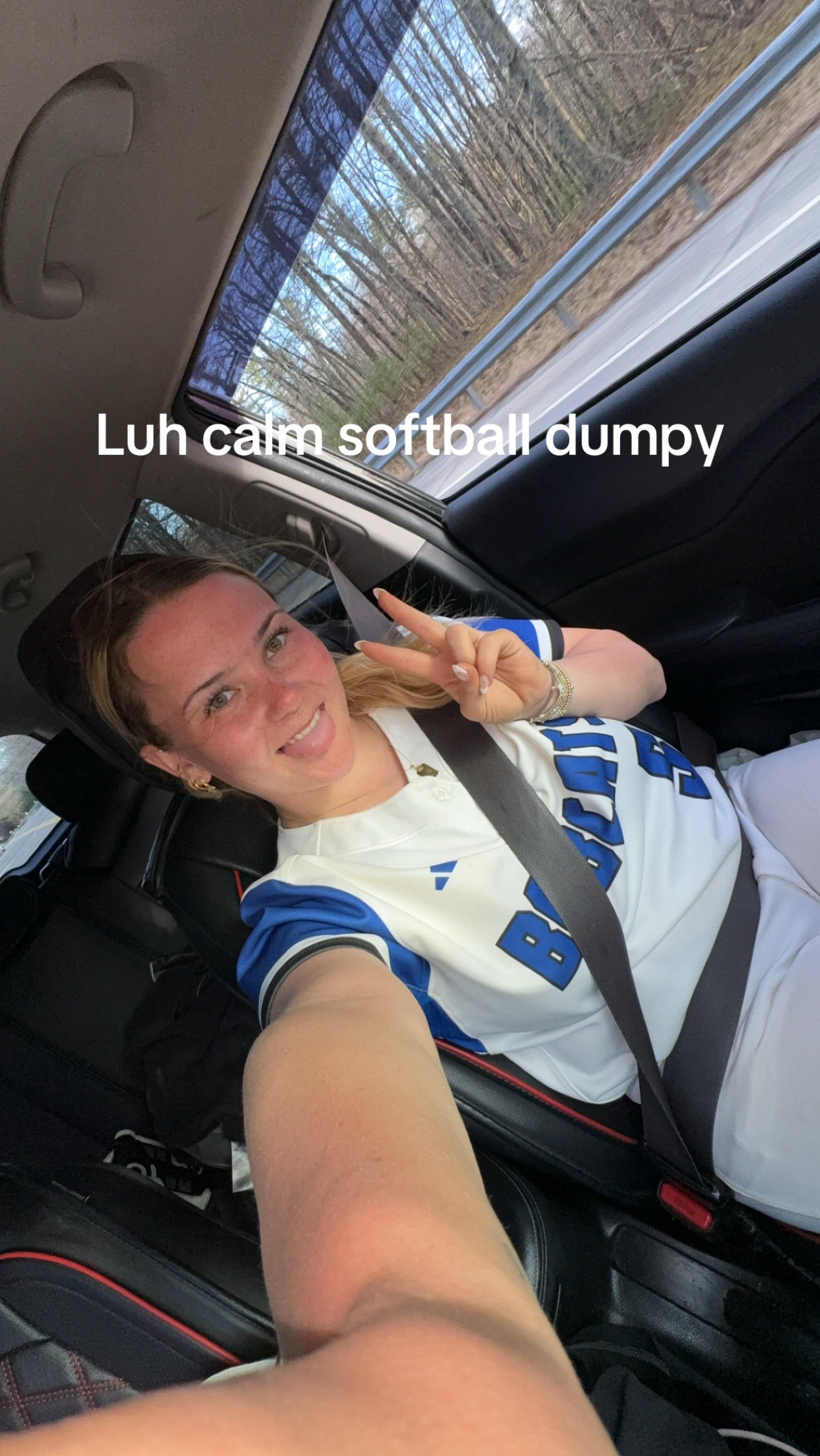 @lorelyeee
