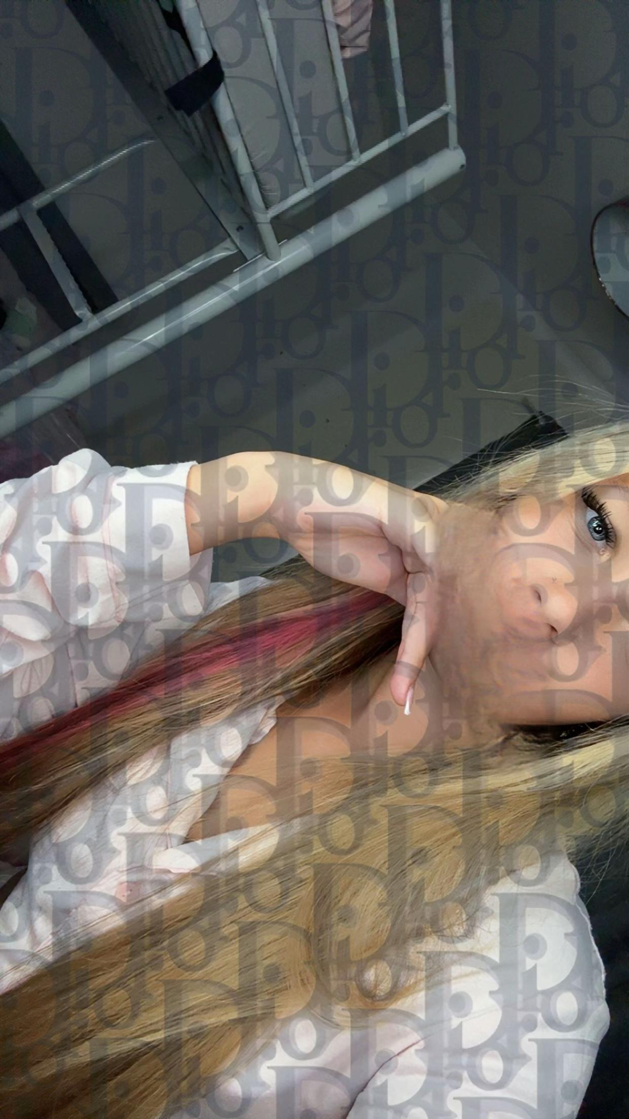@𝒯ℴ𝓃🤍