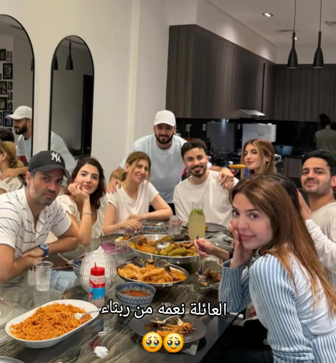 @𝑹𝒂𝒏𝒂𝒊/رآنيـﮯآ🍫❣️
