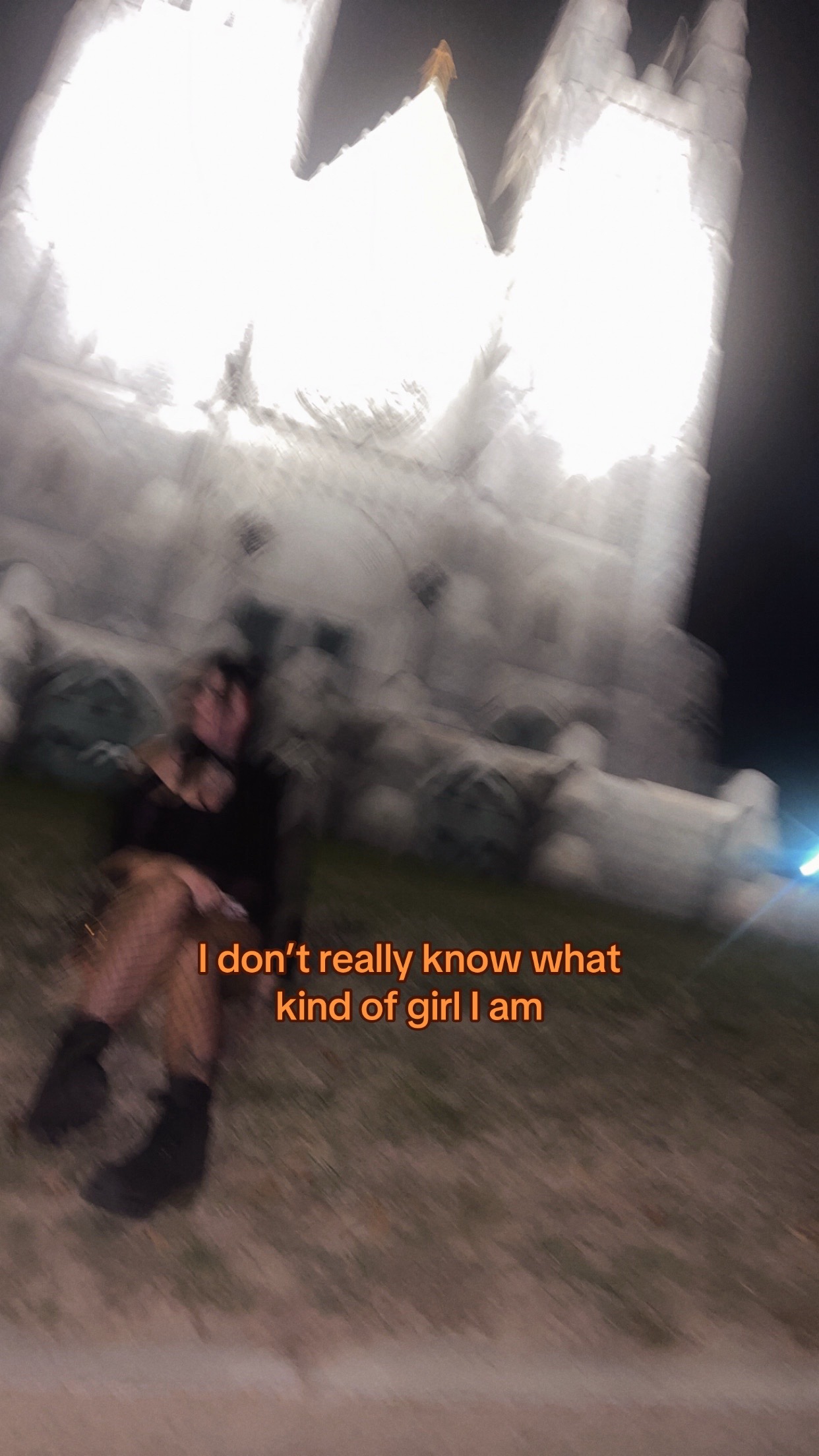 @Lo
