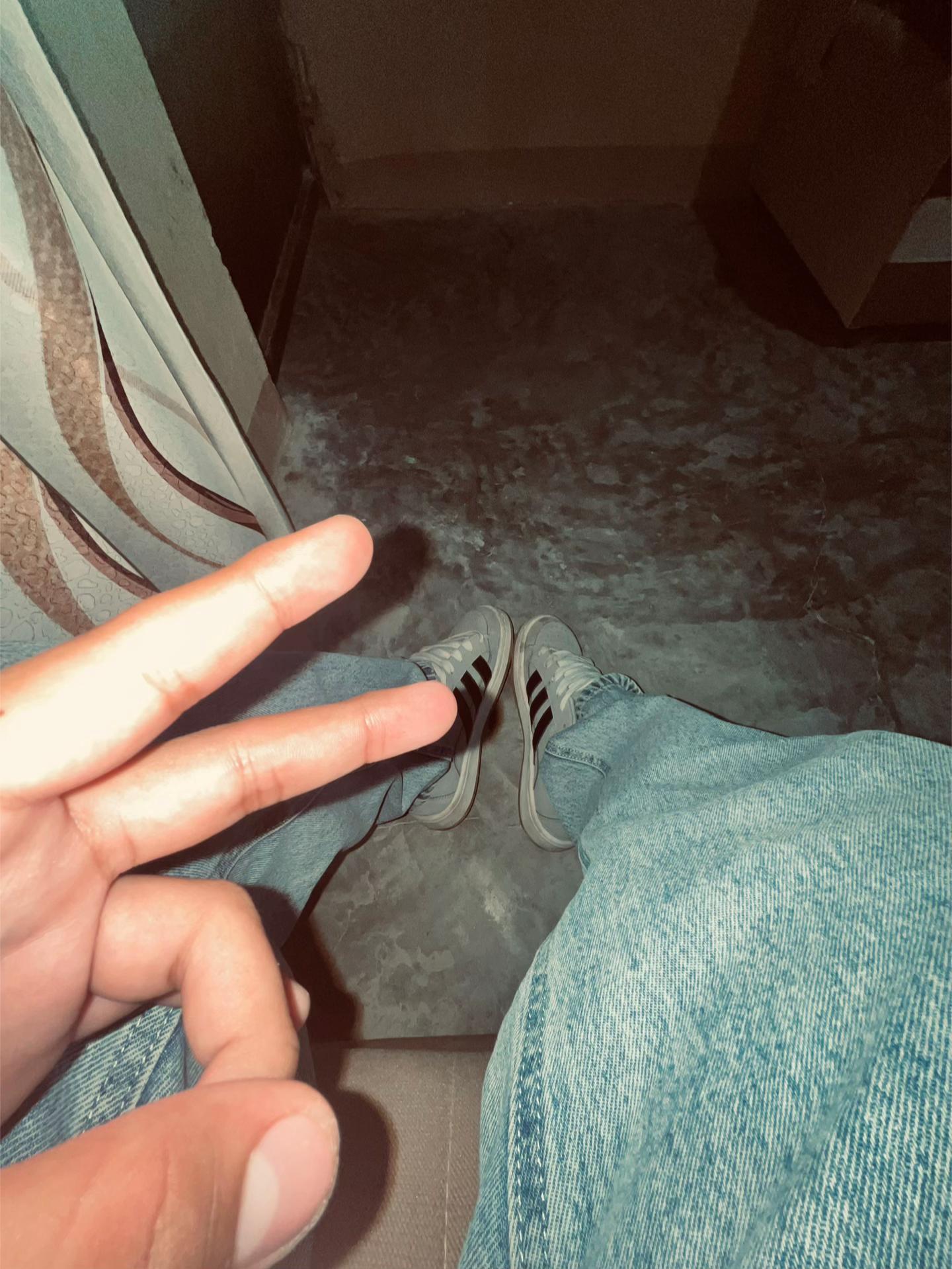 @️