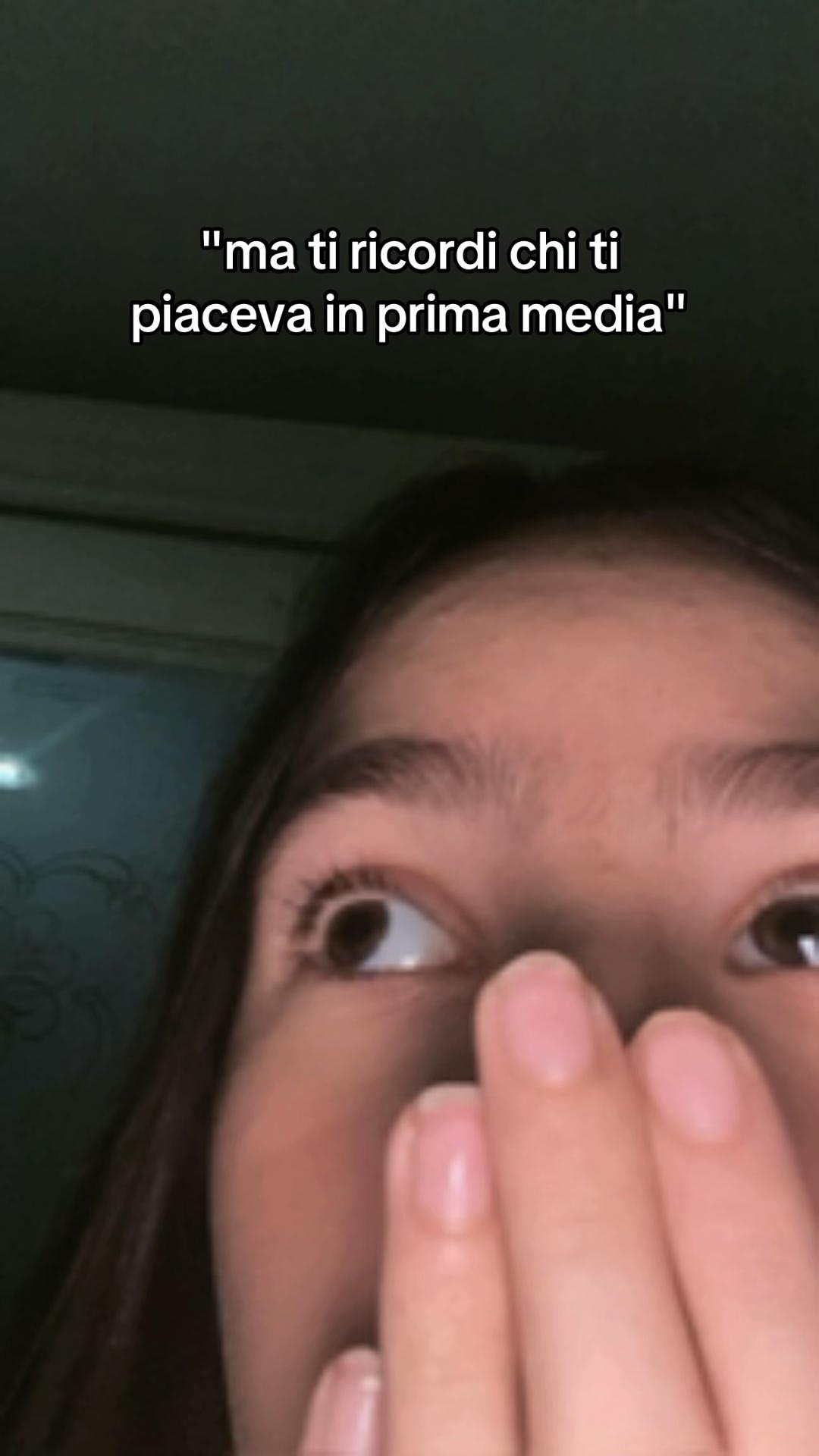 @🫨