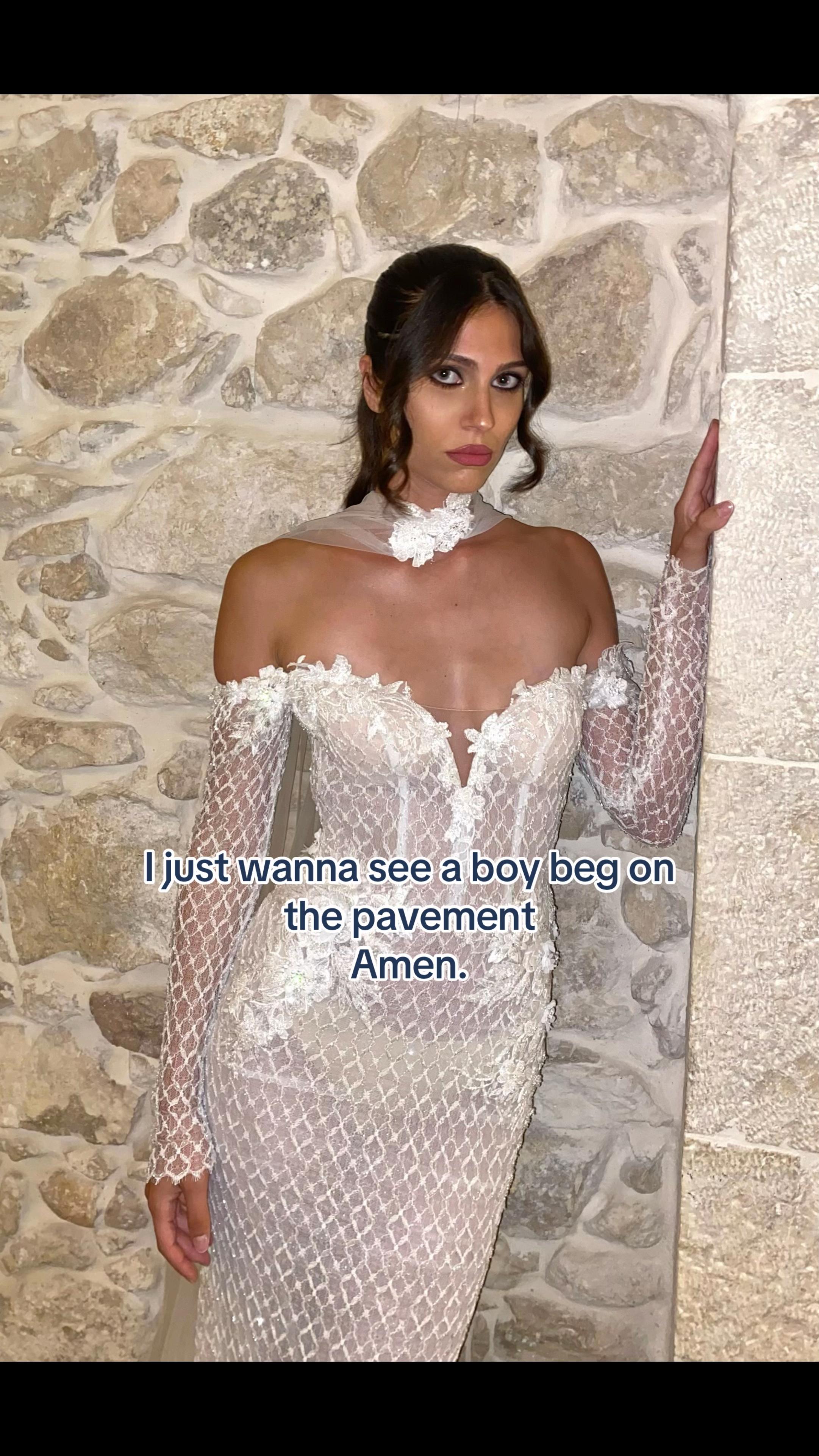 @Elena Cutrona