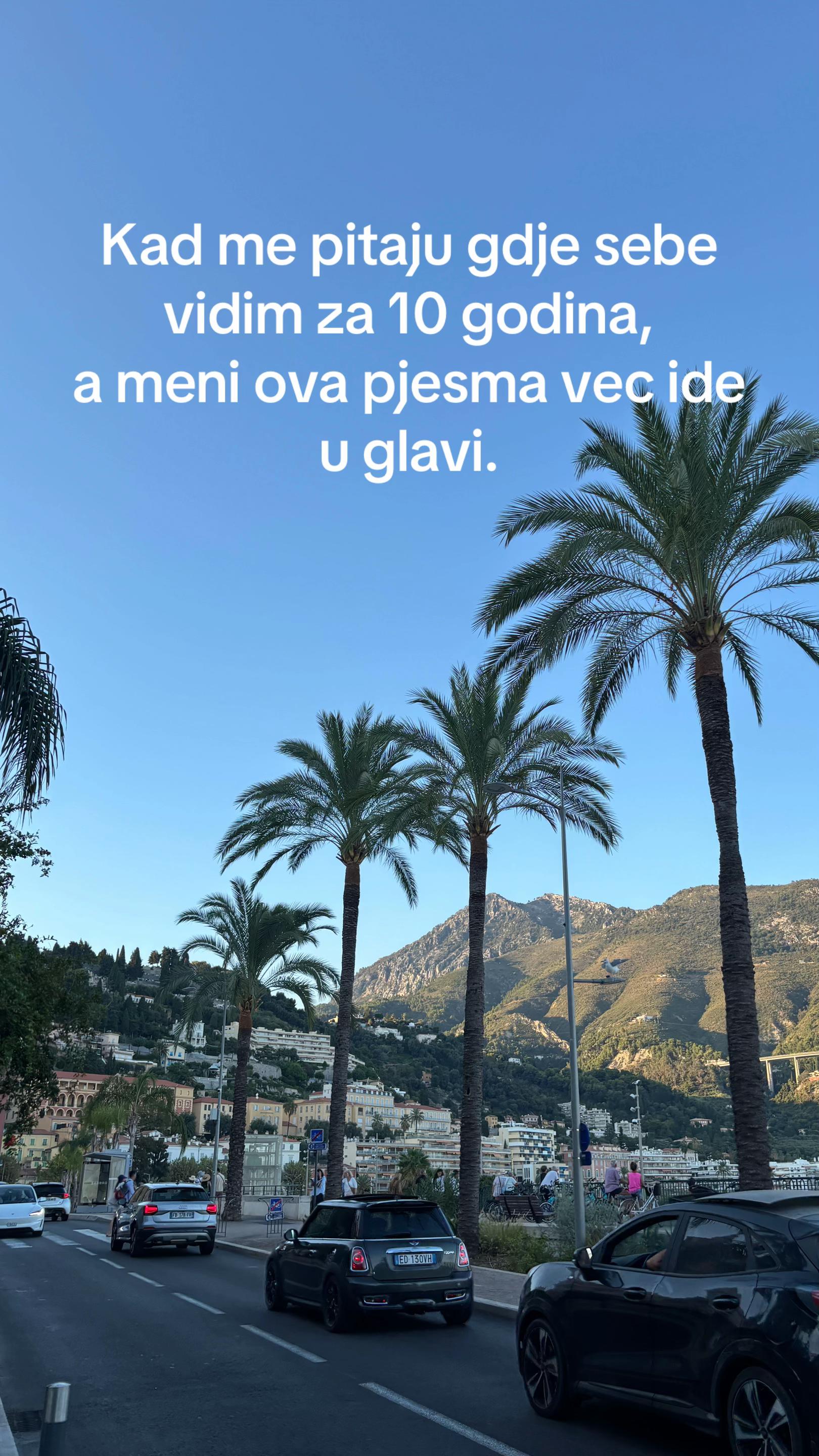 @Dija