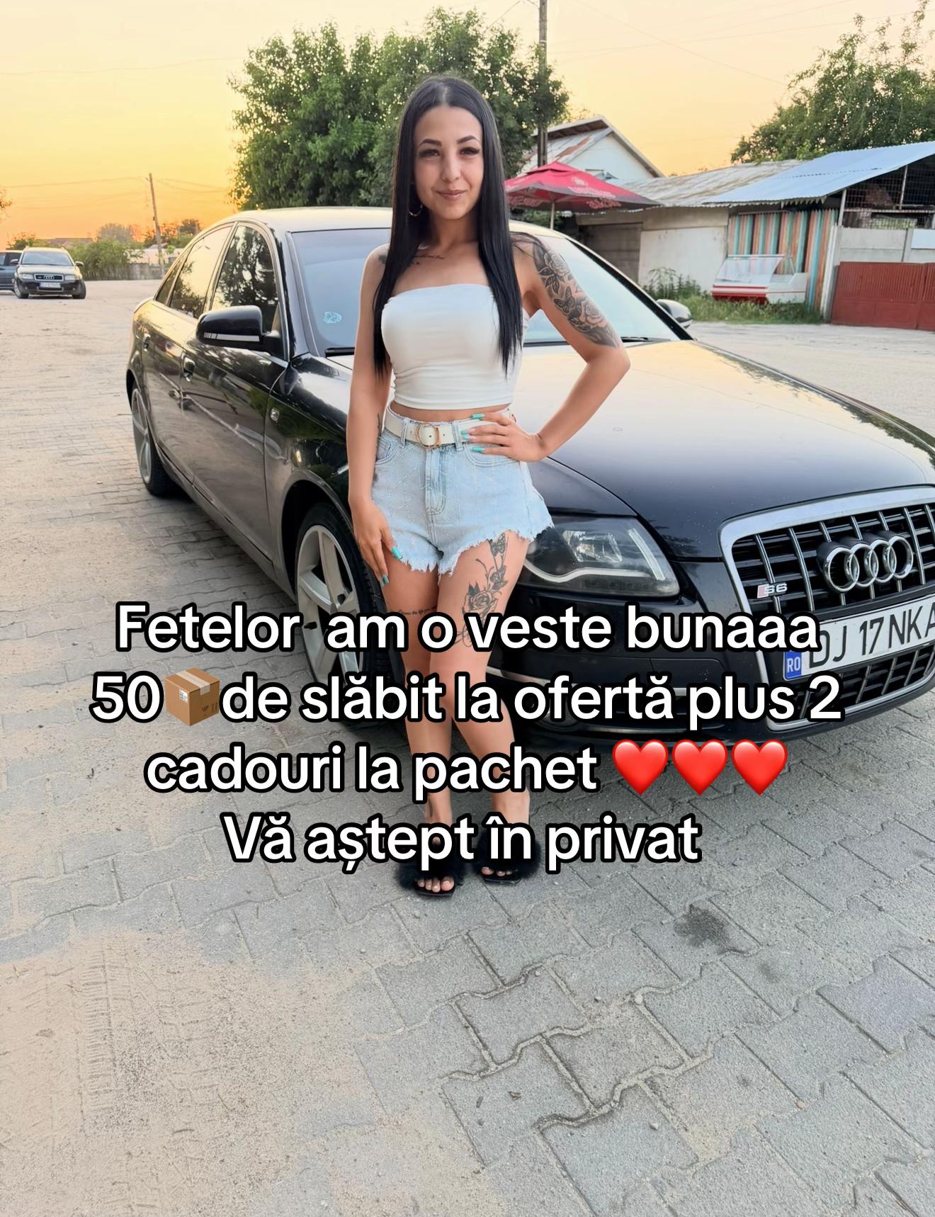 @AdrianaNica
