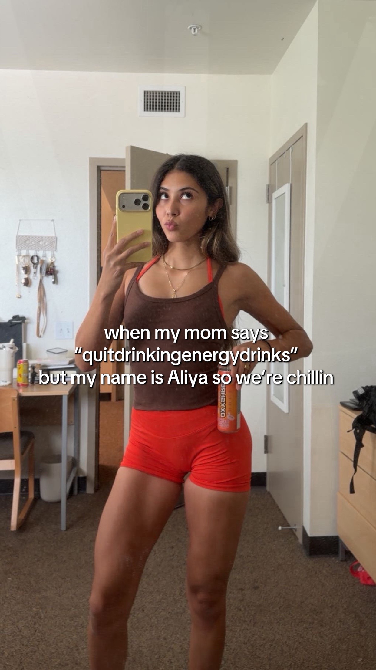 @aliyagibsonn