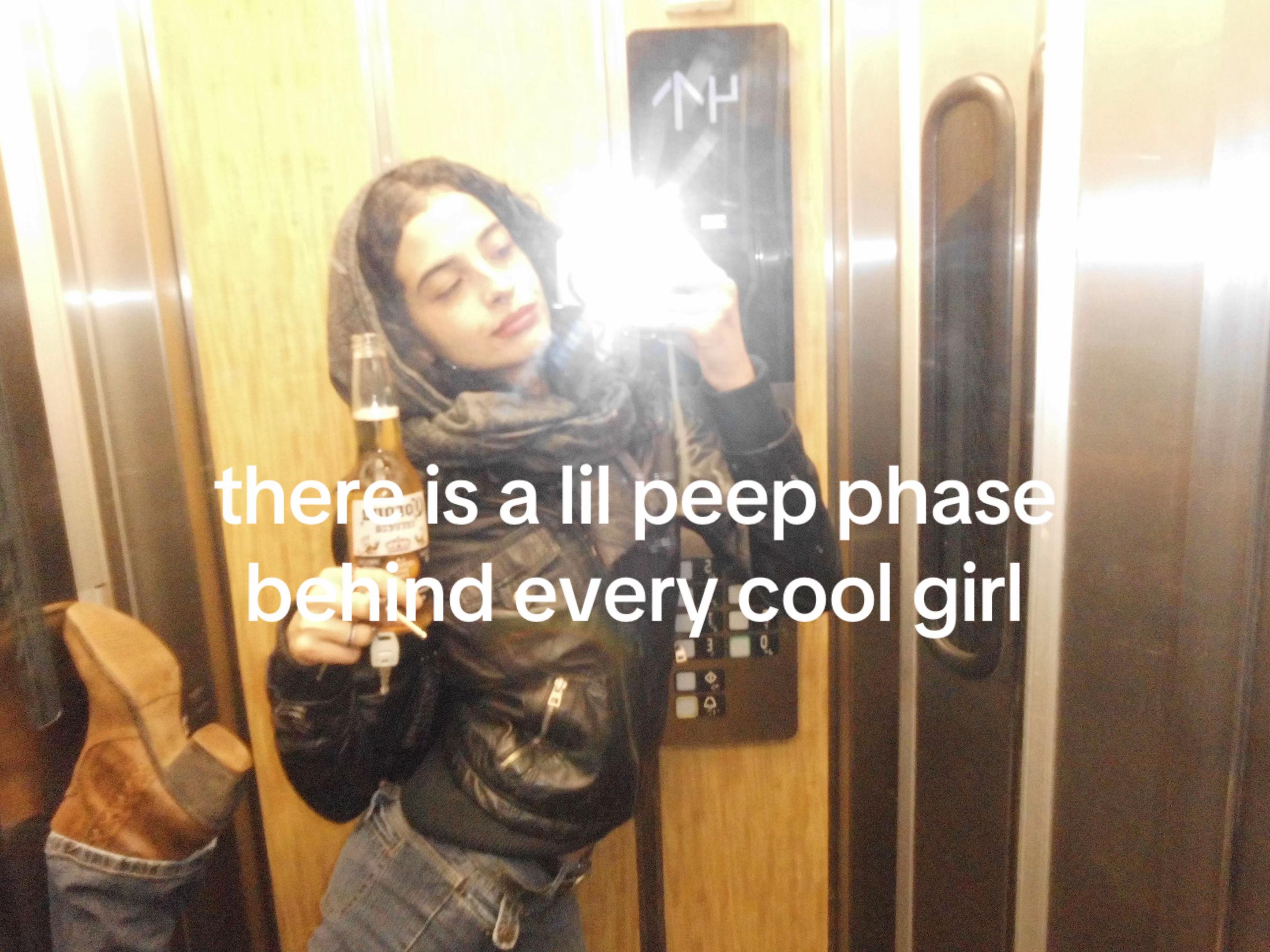 @🪩