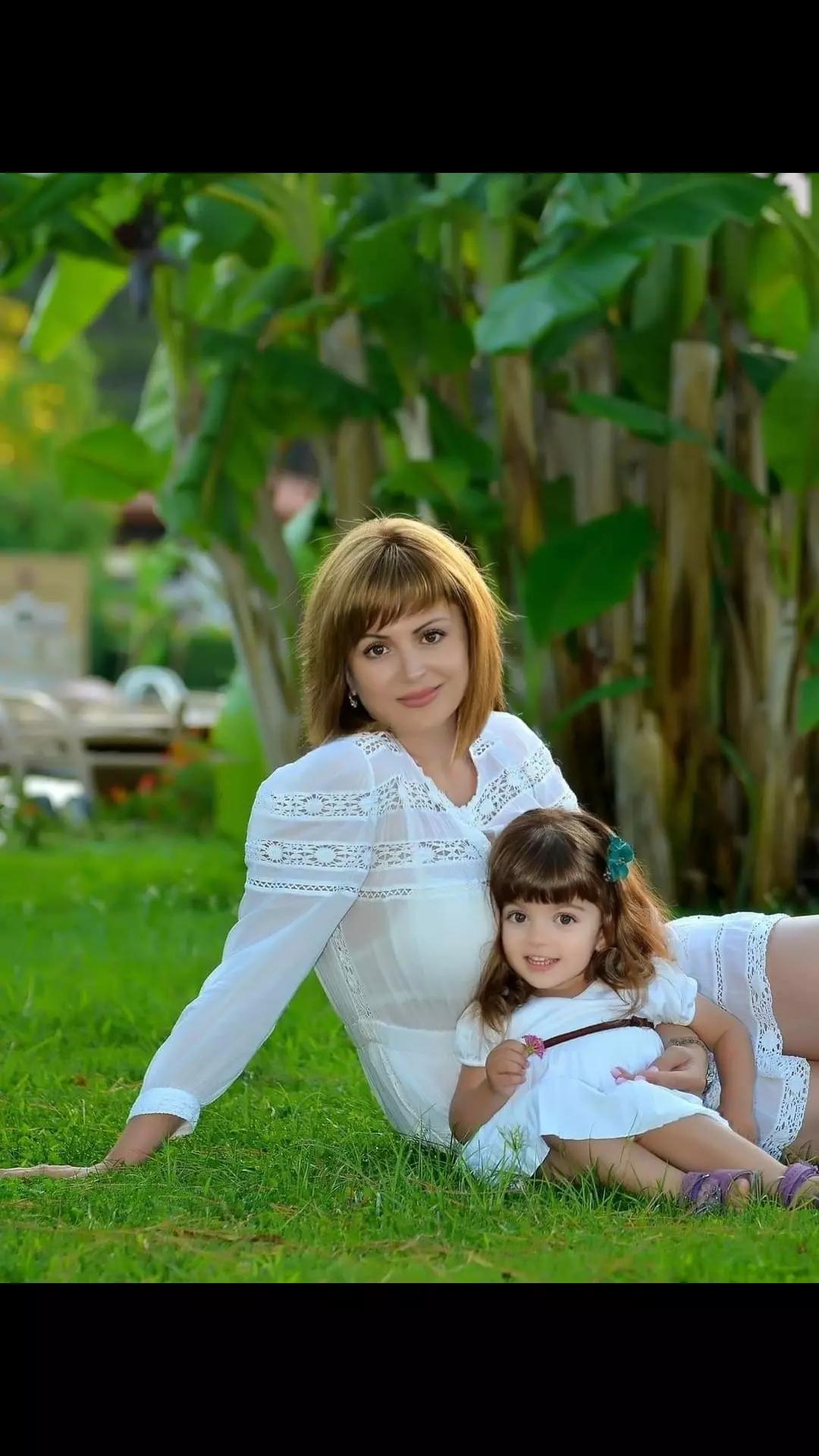 @BellasFamily