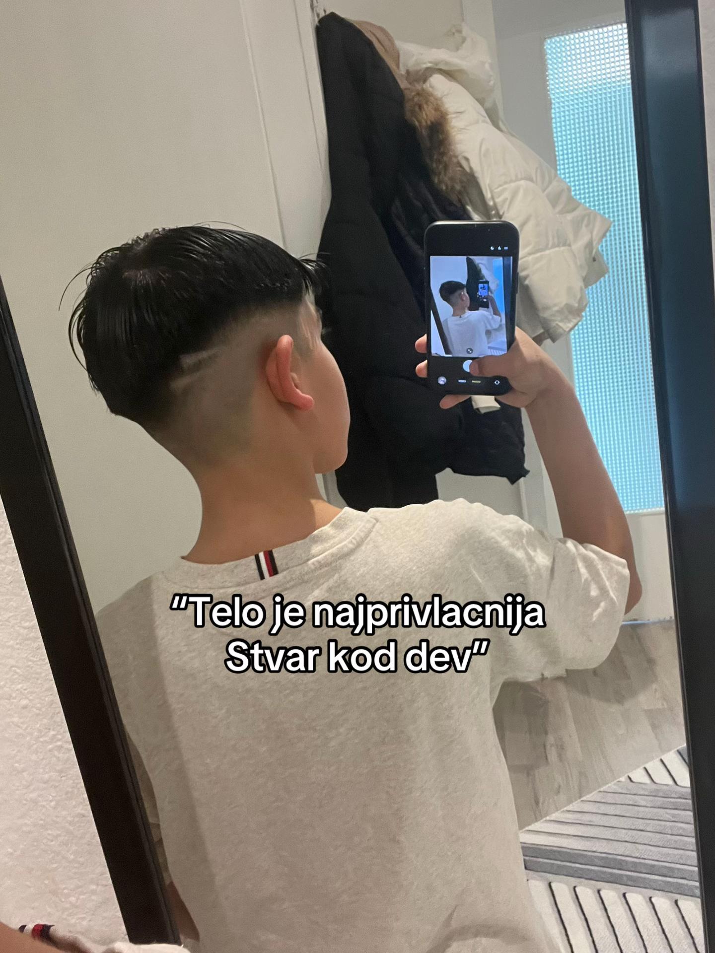 @𝓜𝓲𝓱𝓪𝓮𝓵𝓬𝓱𝓮 17
