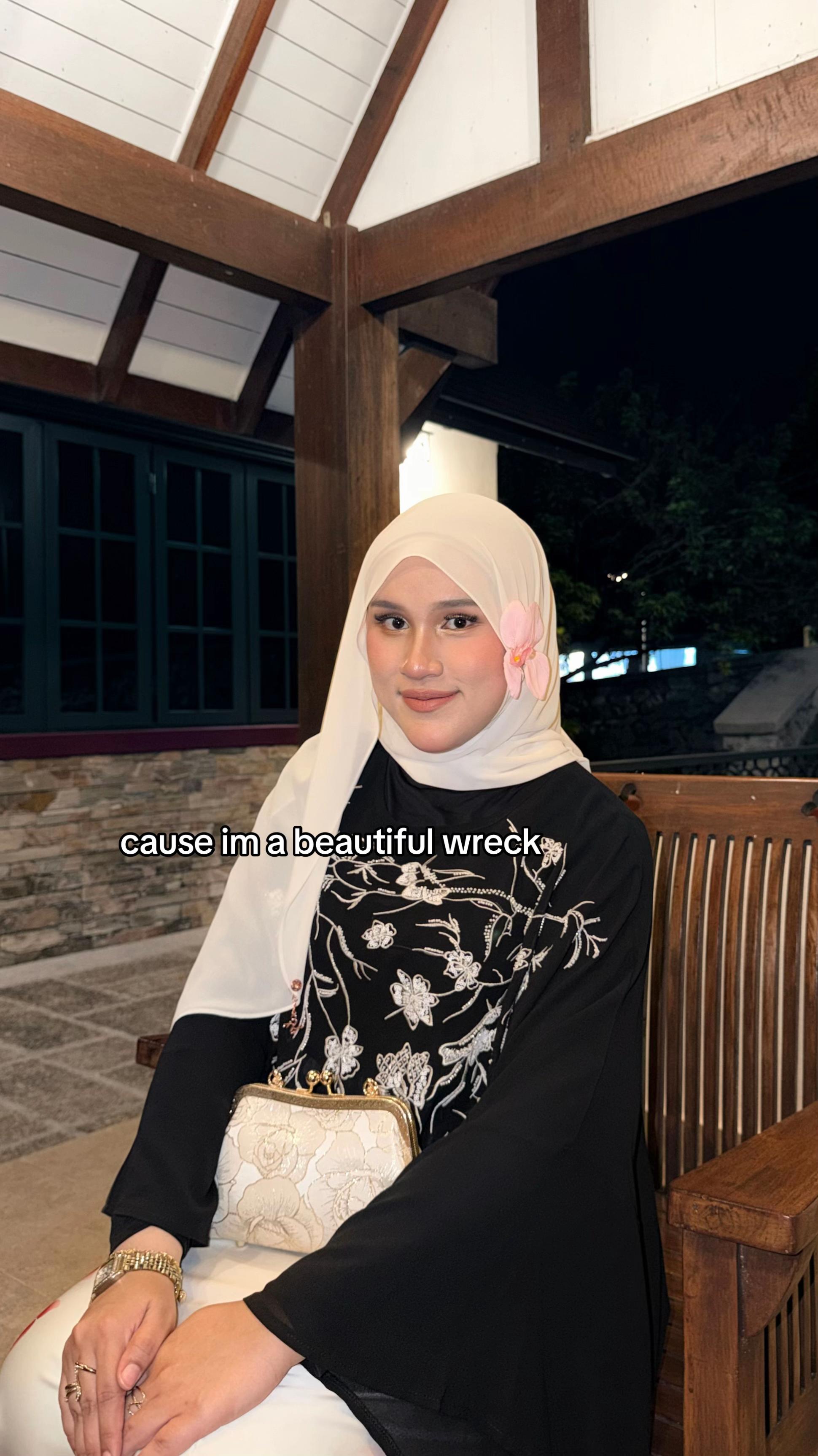 @Izzan Adriana