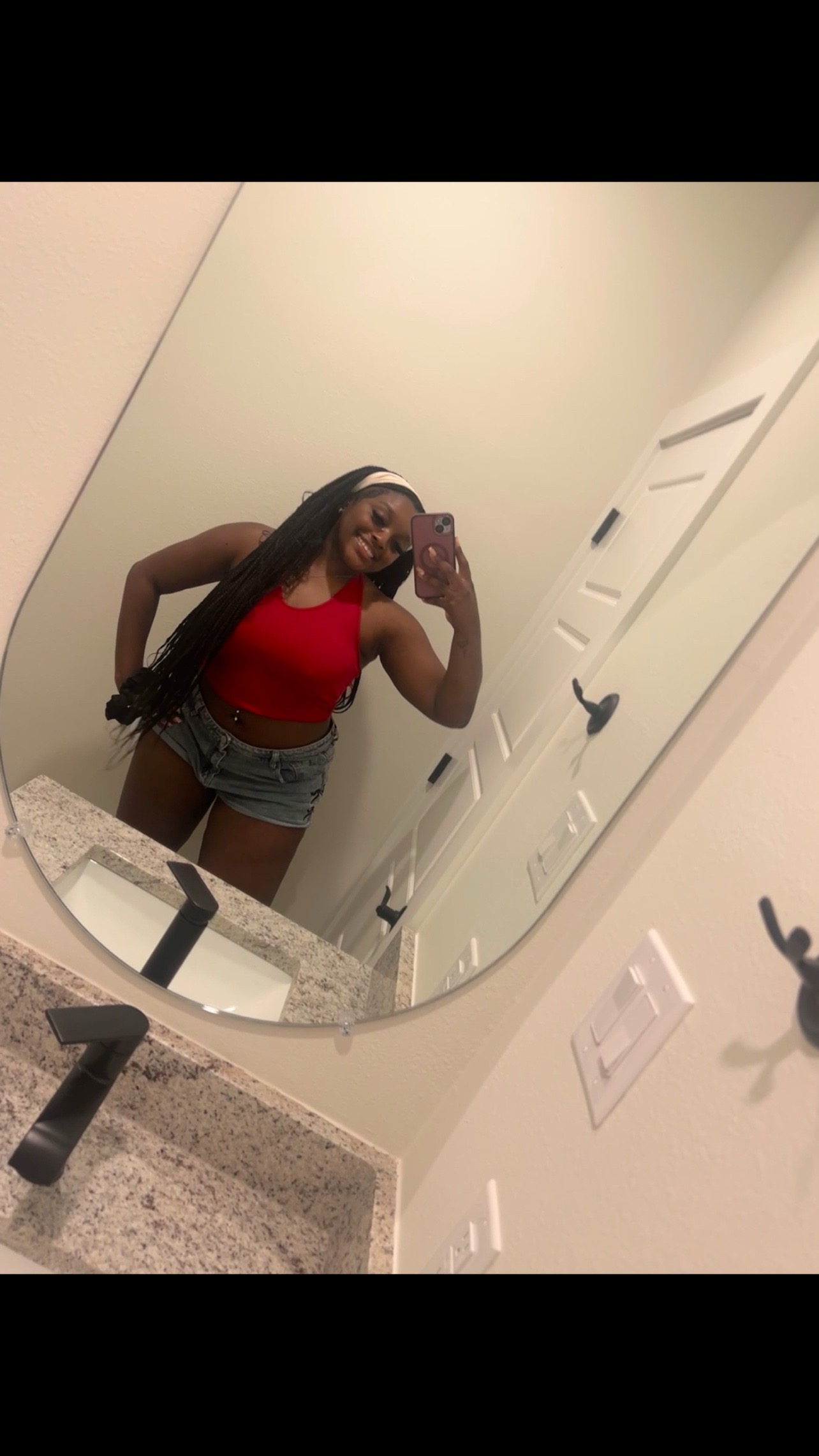@destinee