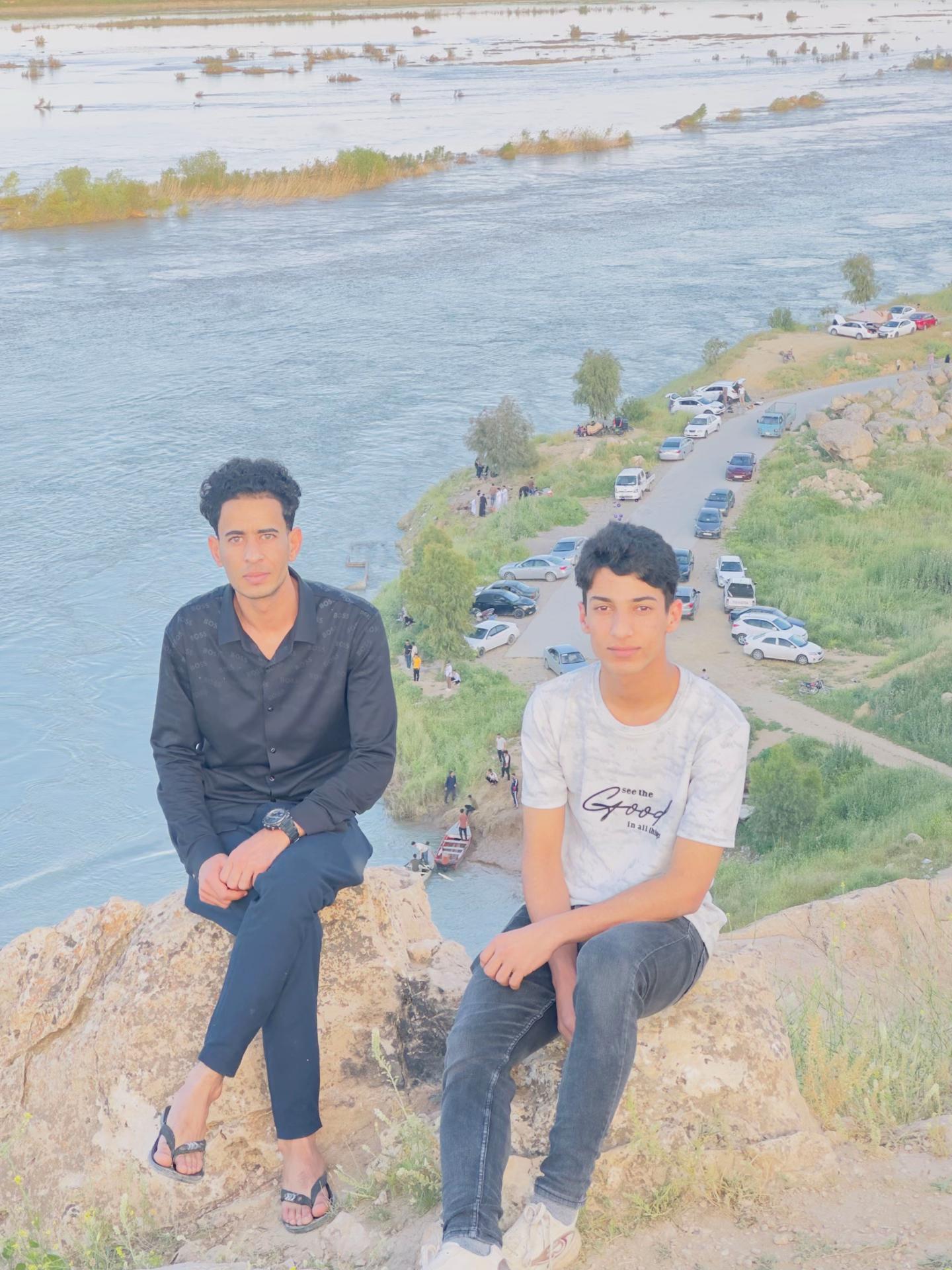 @أنور