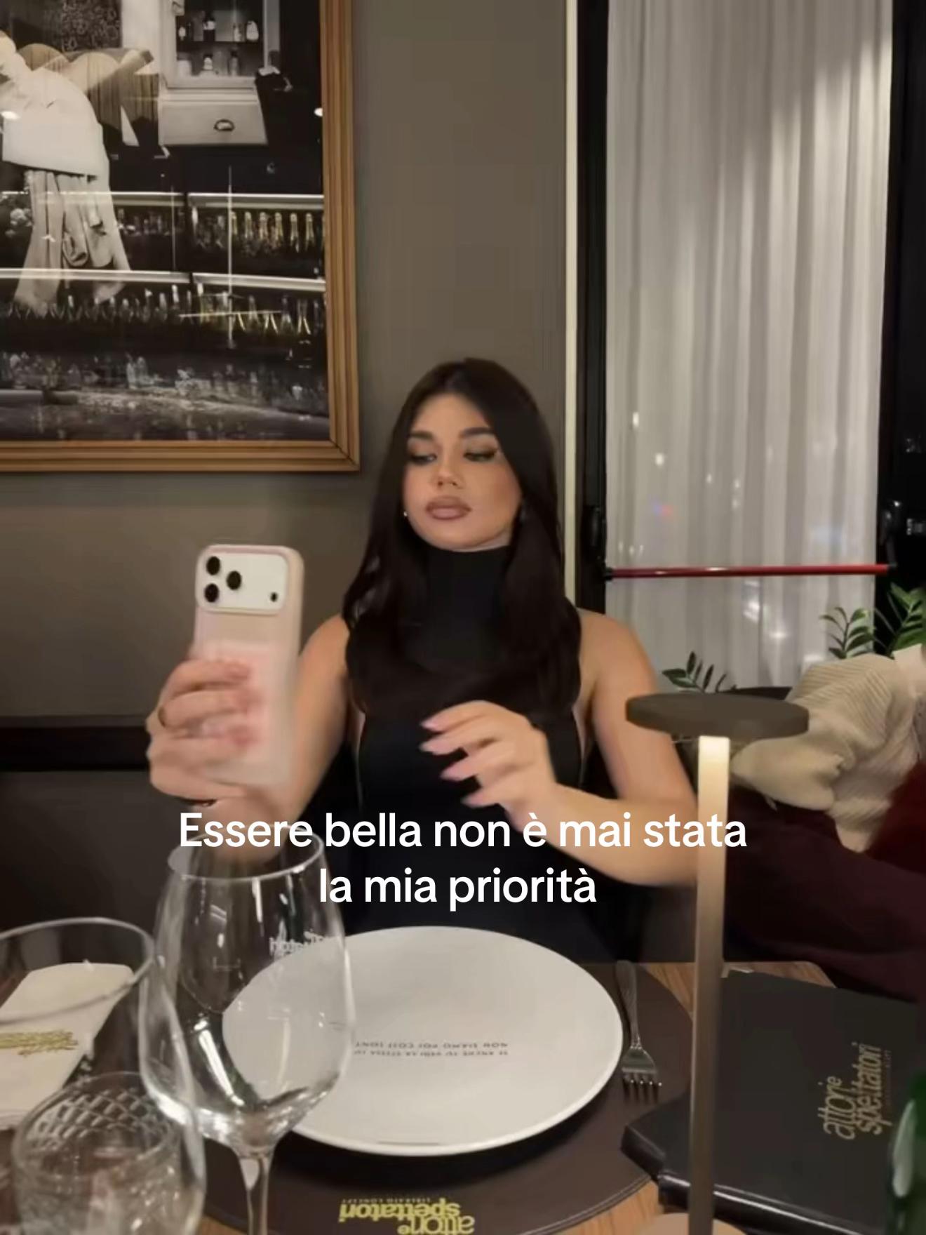 @LUDOVICA ✰