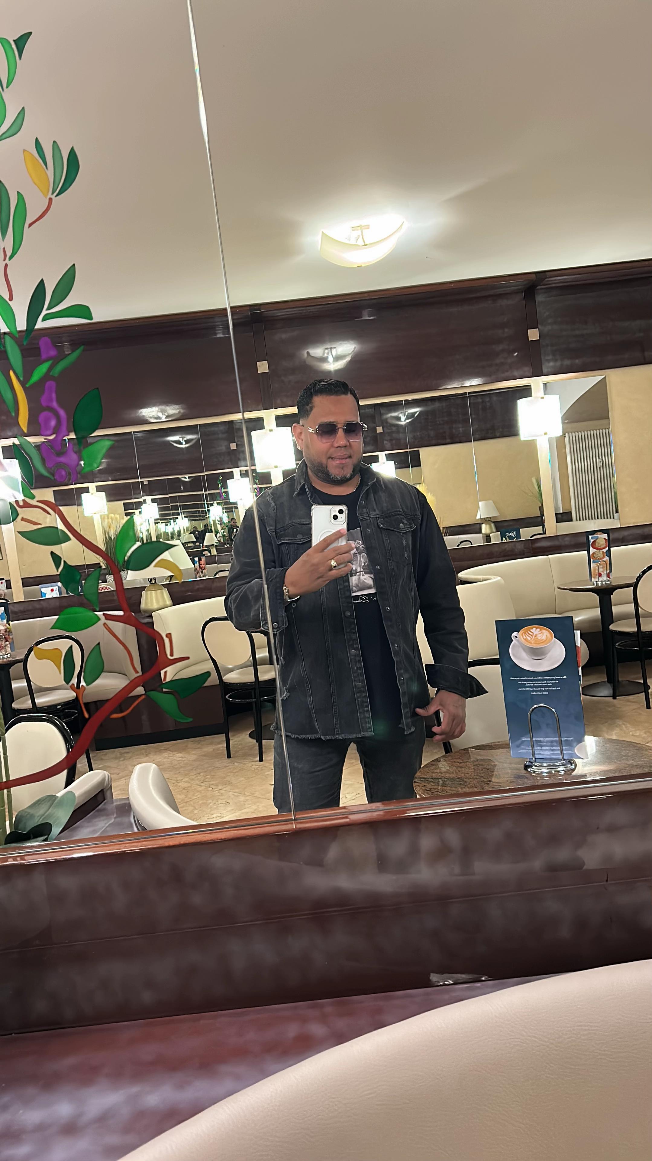 @Elbebe 🇩🇴🇩🇪