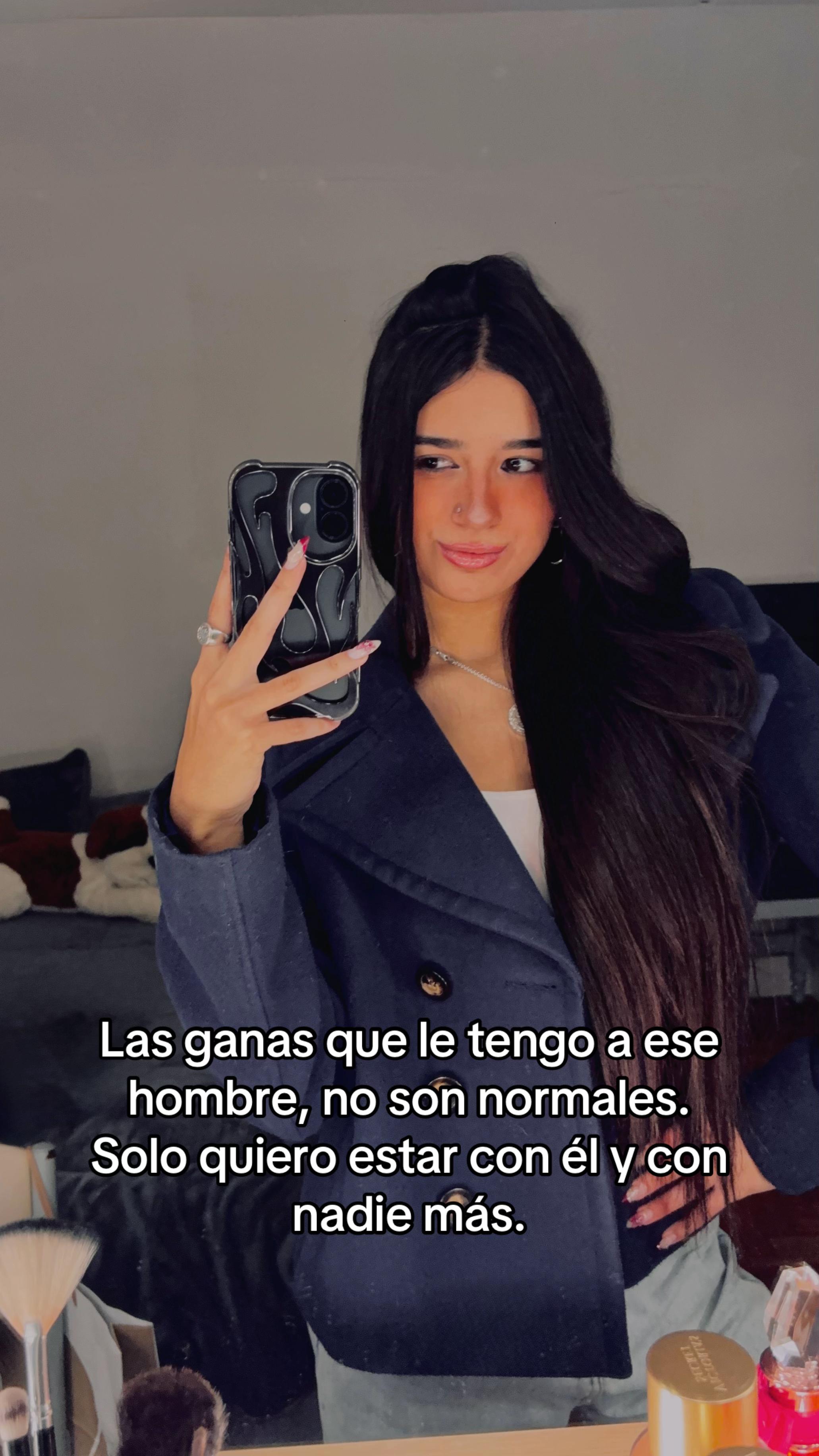 @𝒱𝒶𝓁𝓊 🖤