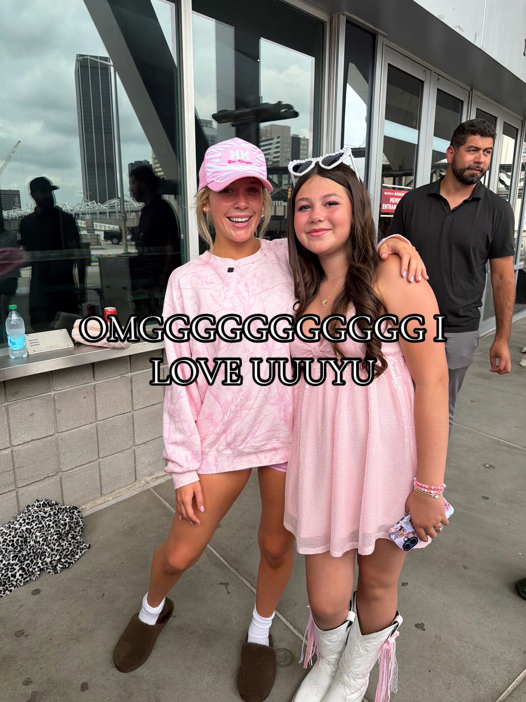 @🩷☁️MEGAN MORONEYS 1 FAN☁️💗