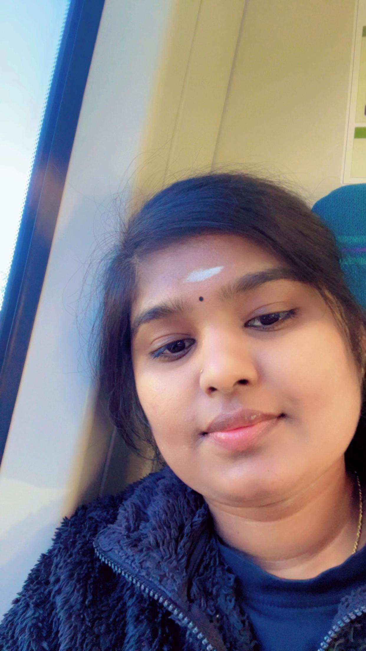 @Mathura🇬🇧🇬🇧🕉️