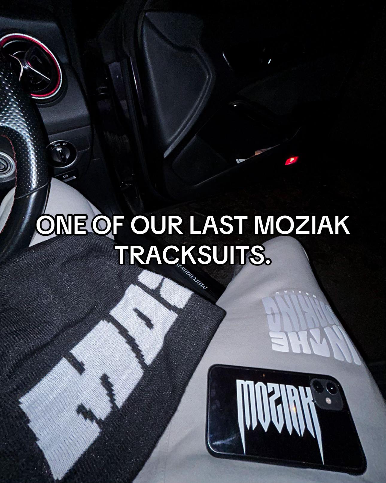 @Moziak Clothing