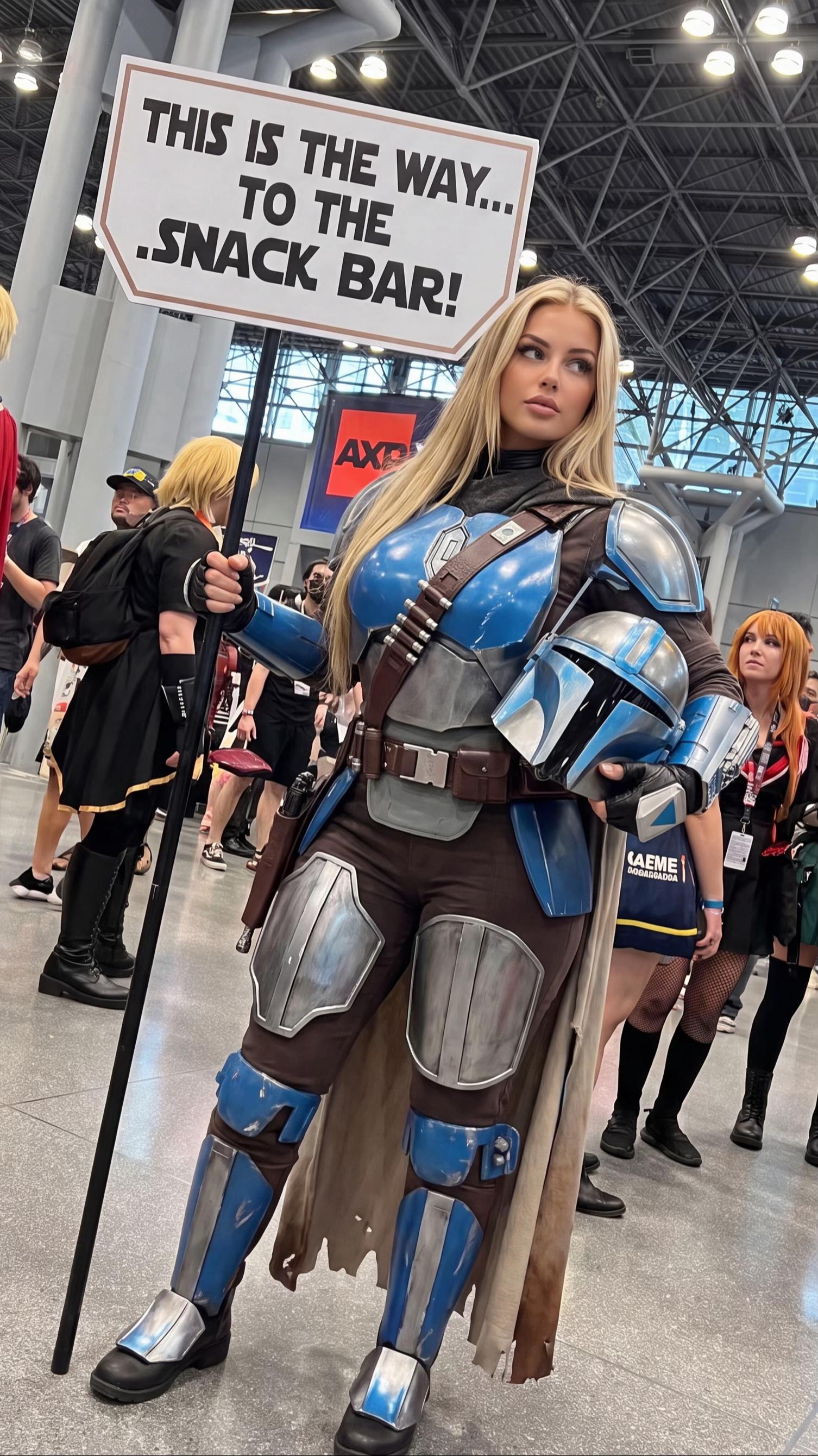 @AmberBullockCosplays