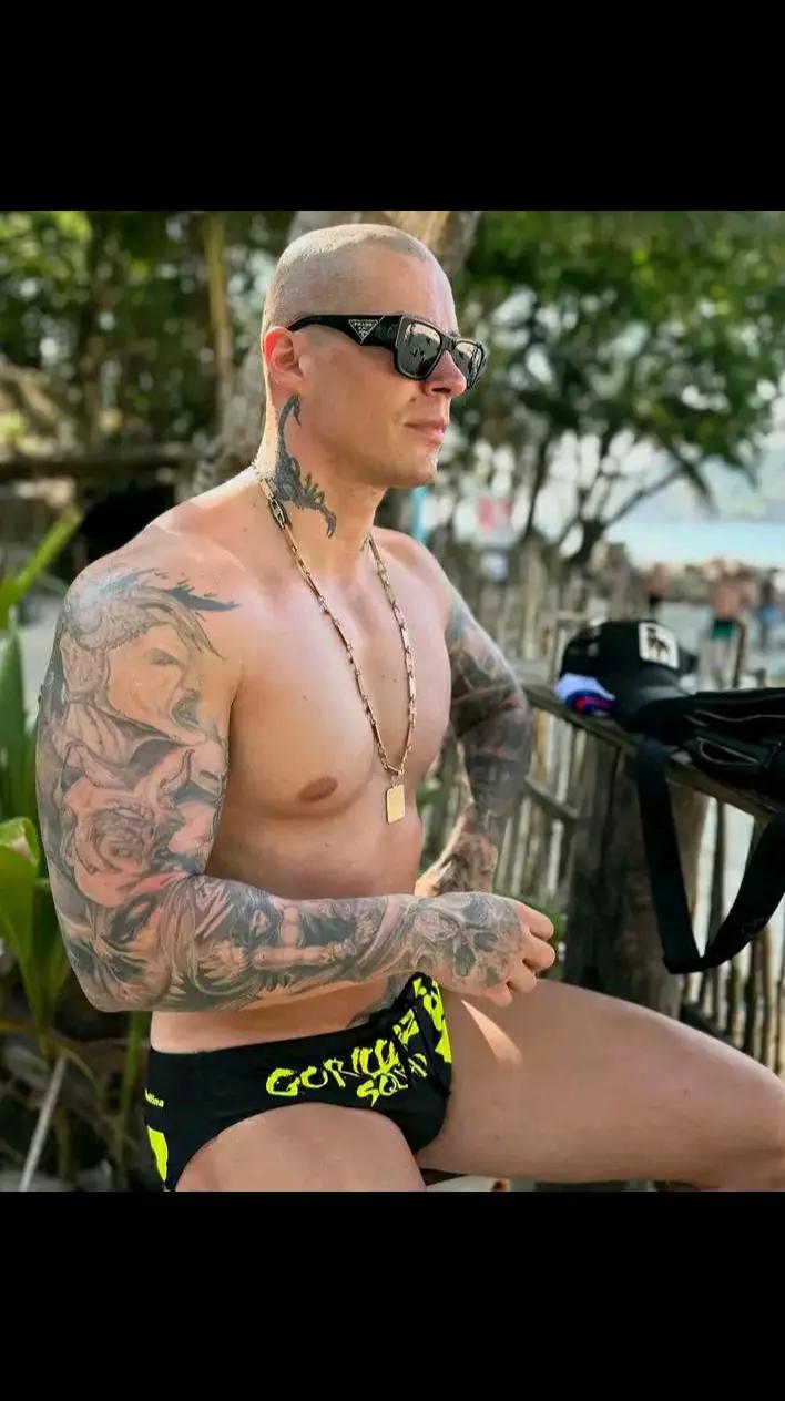 @Elvis Suljic 🌴☺ 🌴