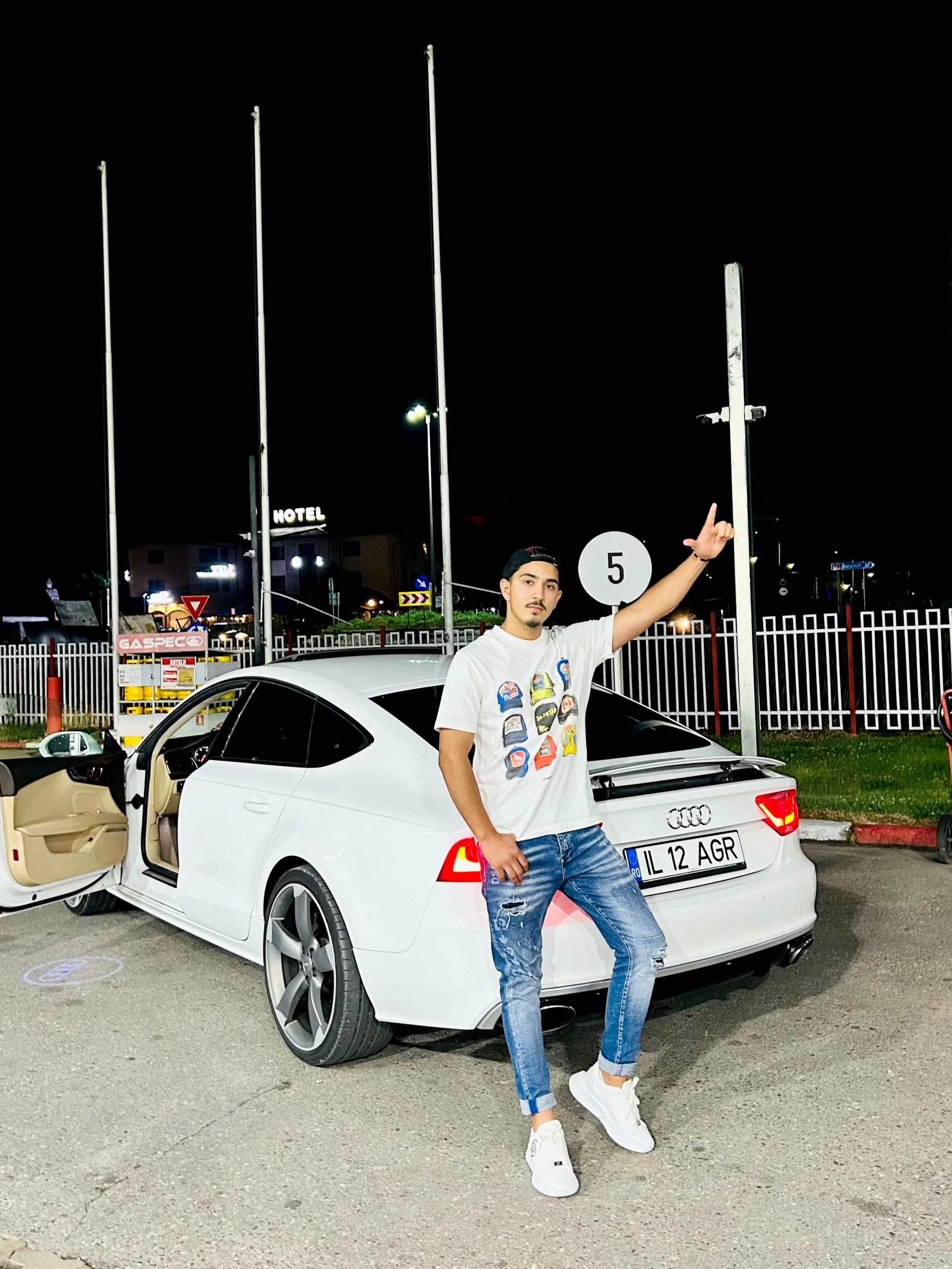 @🇦🇱𝐀𝐠𝐫𝐞𝐬𝐢𝐯𝐮_𝟕𝟕🇦🇱
