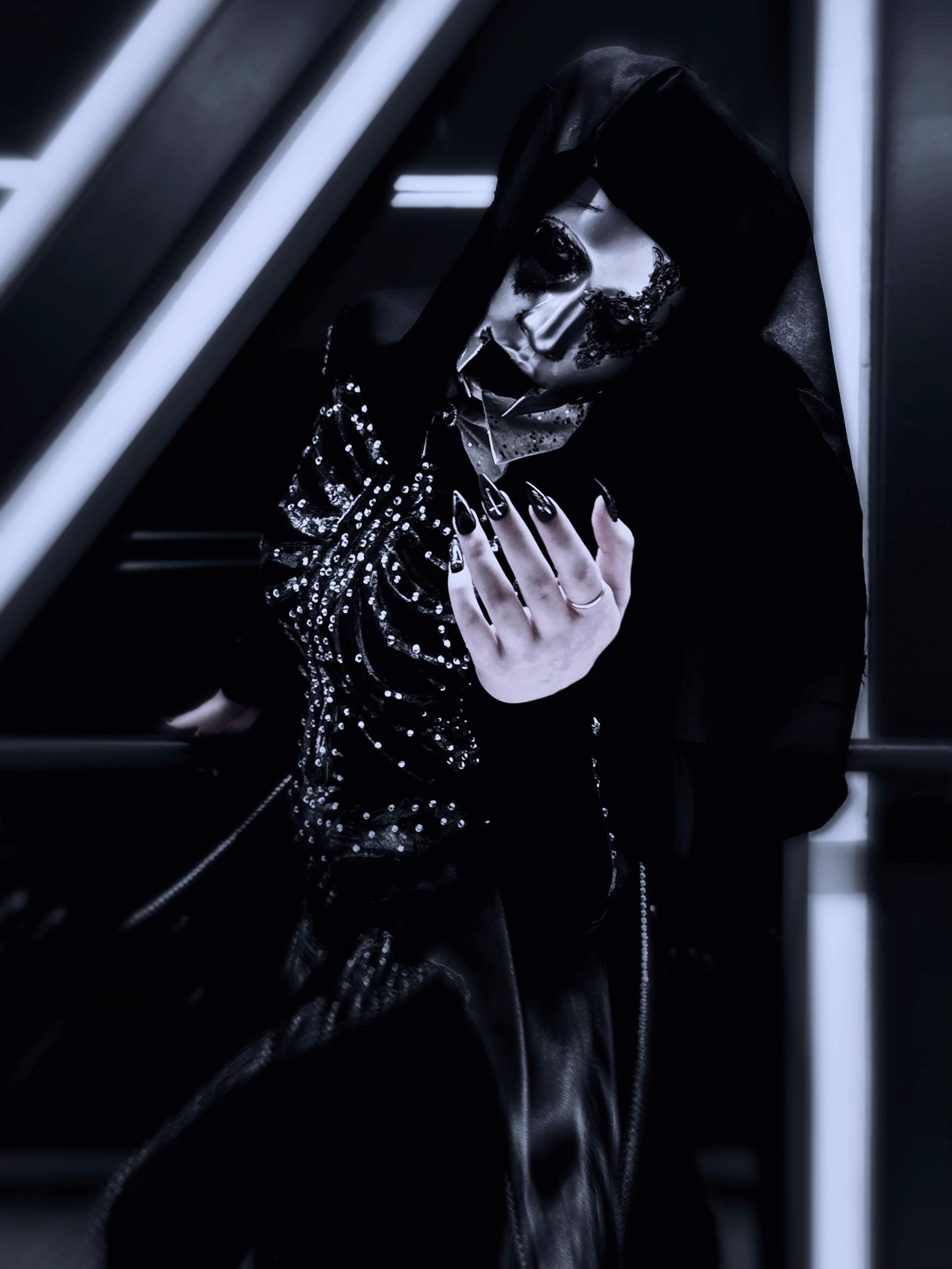 @𝓐𝓶𝓸𝓻𝓲 🦇💜