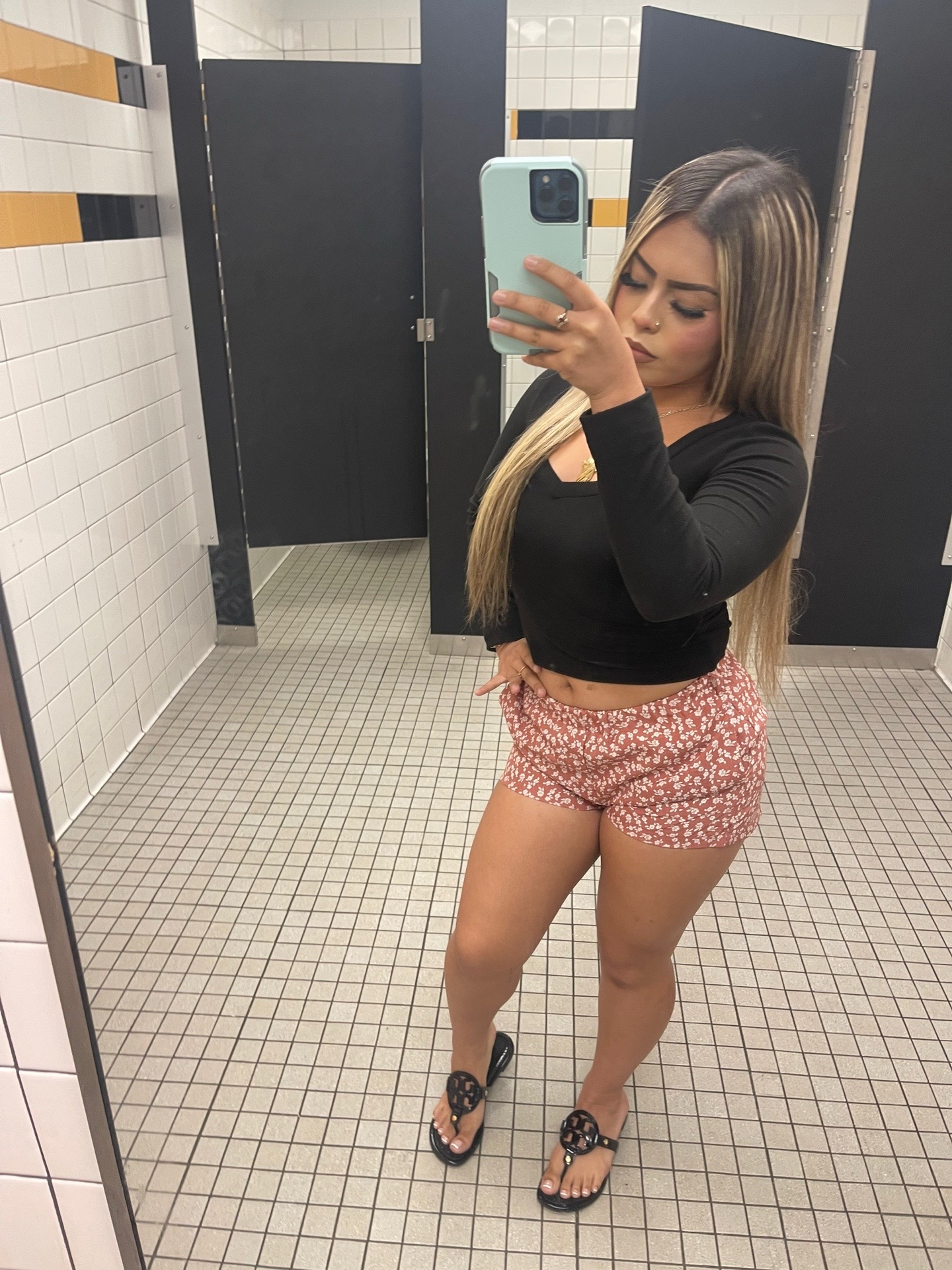 @mia