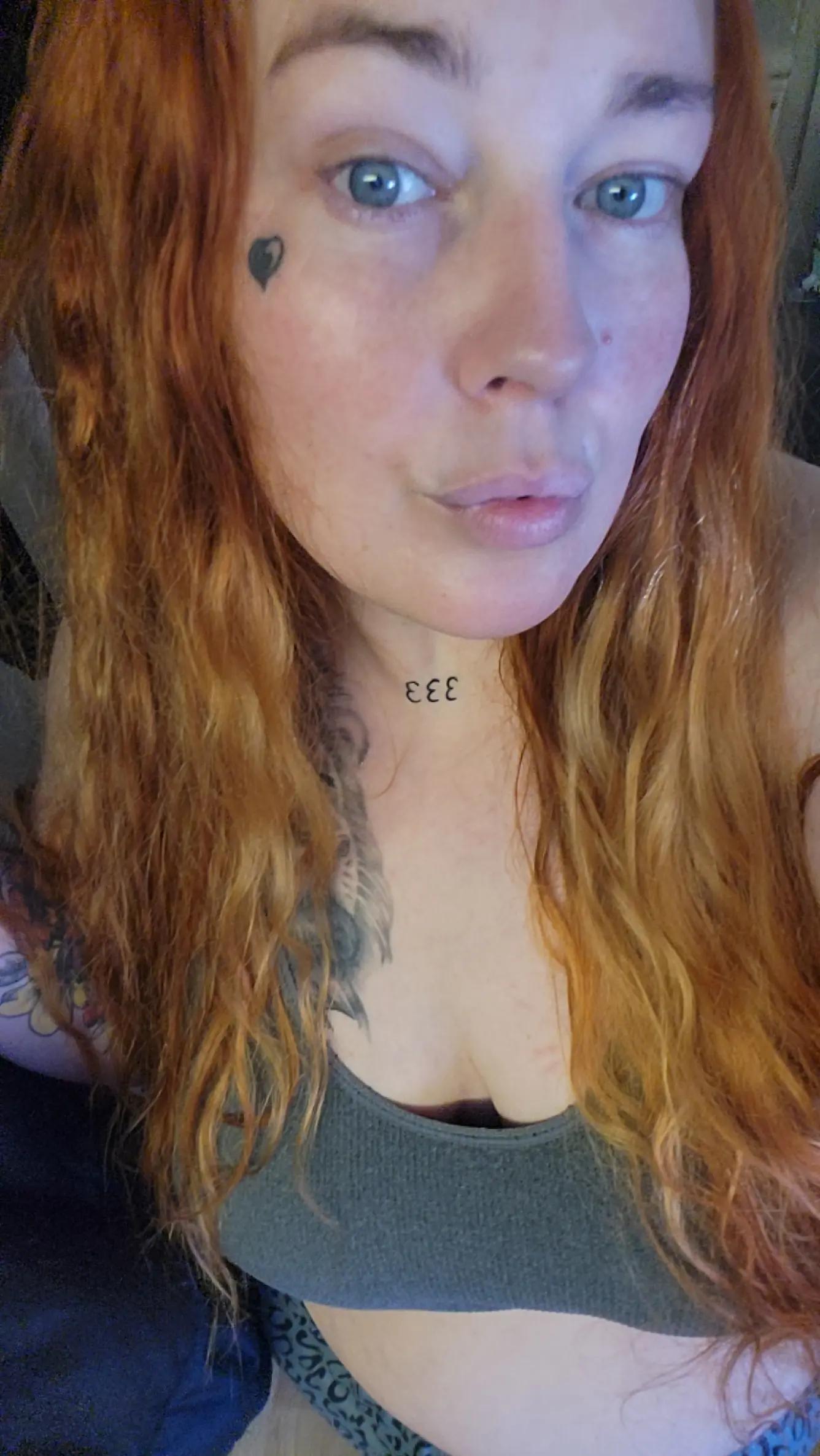 @Emz