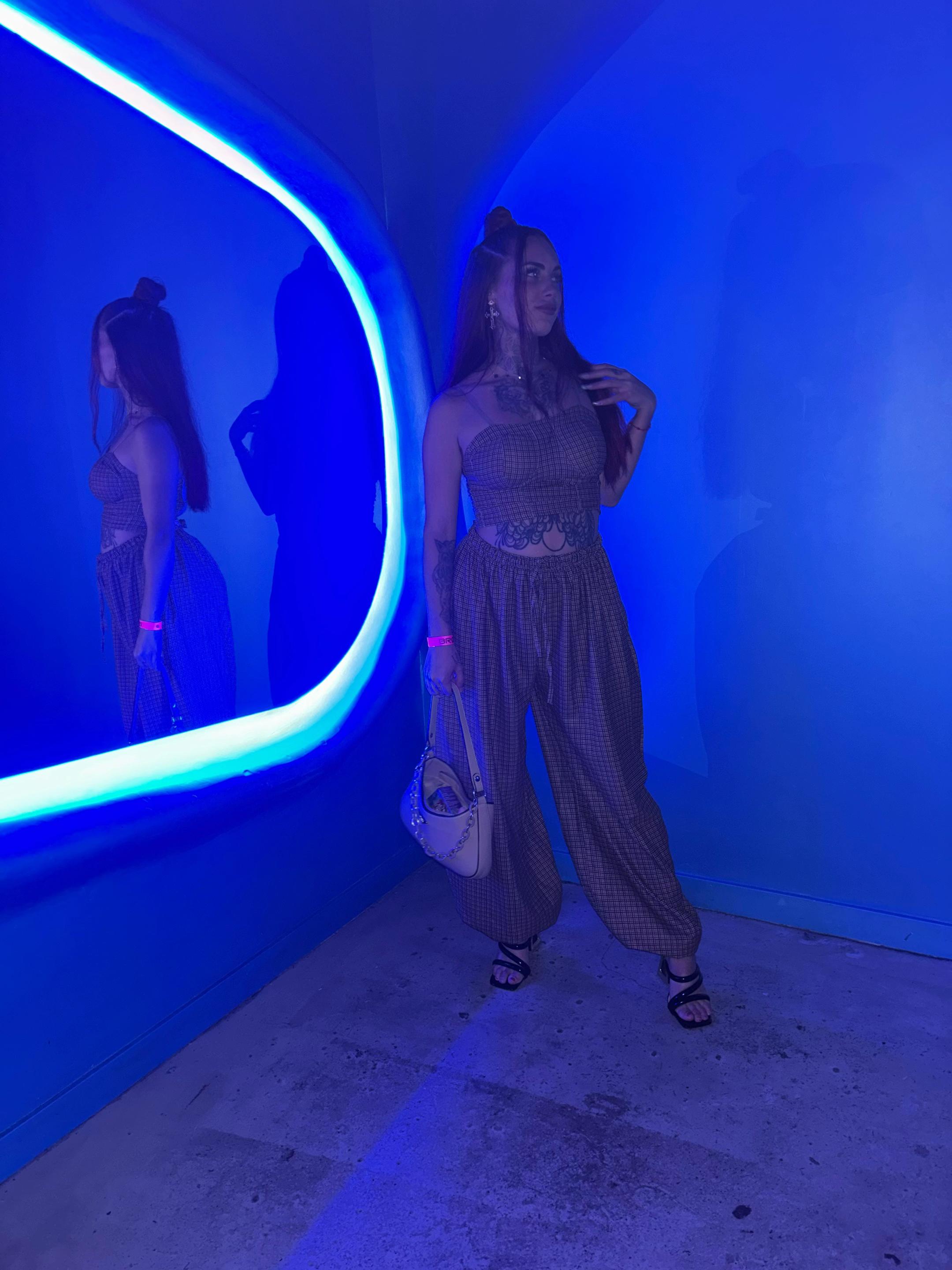 @Naiara