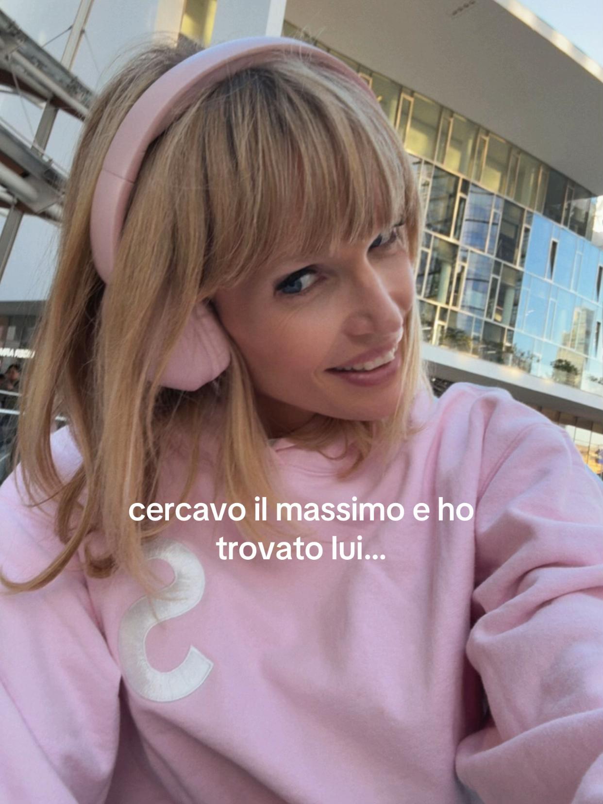 @ROBΞRTΛ BΞCKHΛM