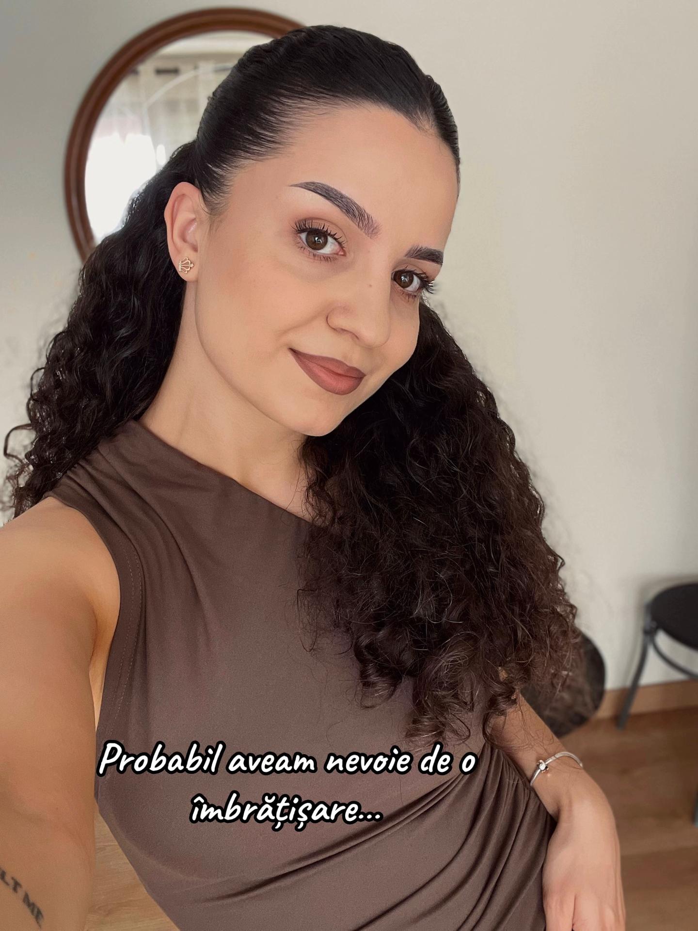 @Larisa Adriana