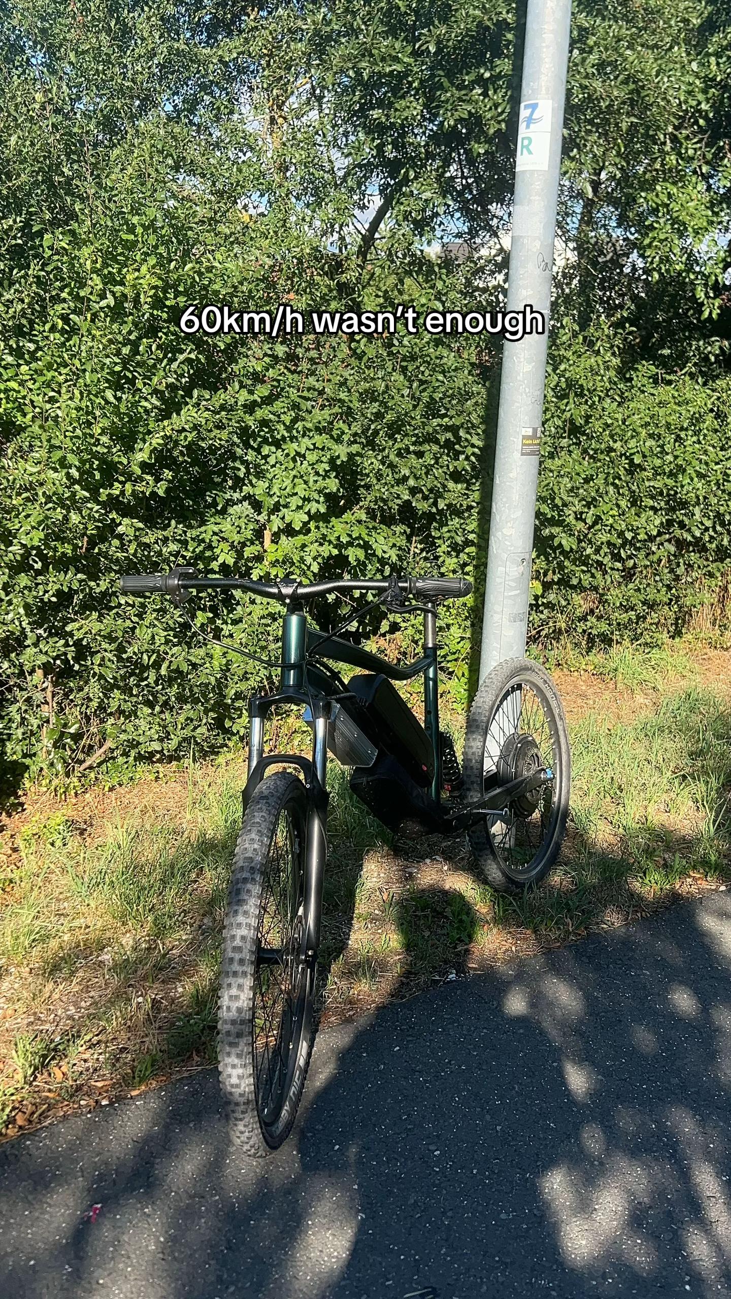 @⚡️