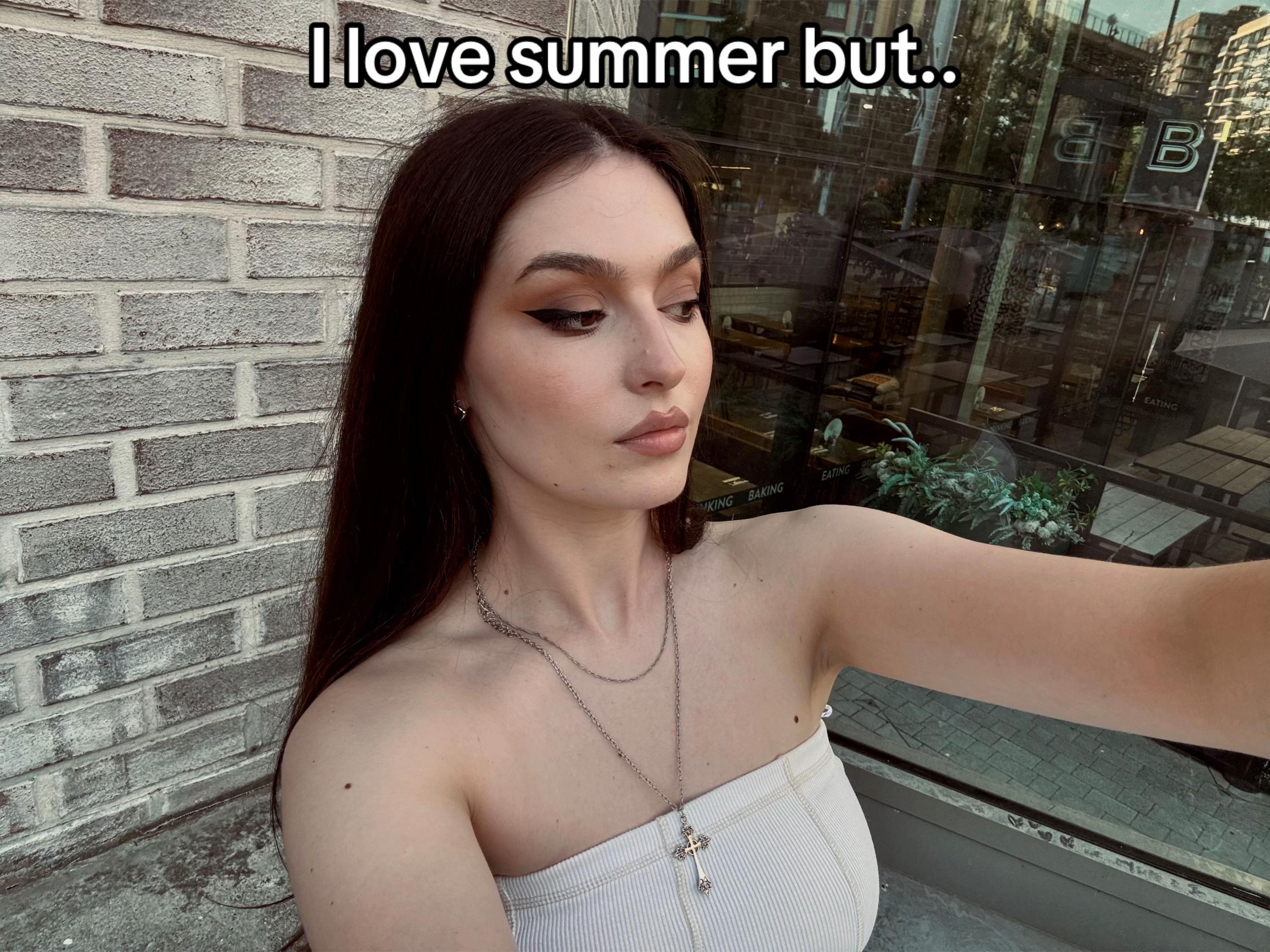 @mariacostinnn