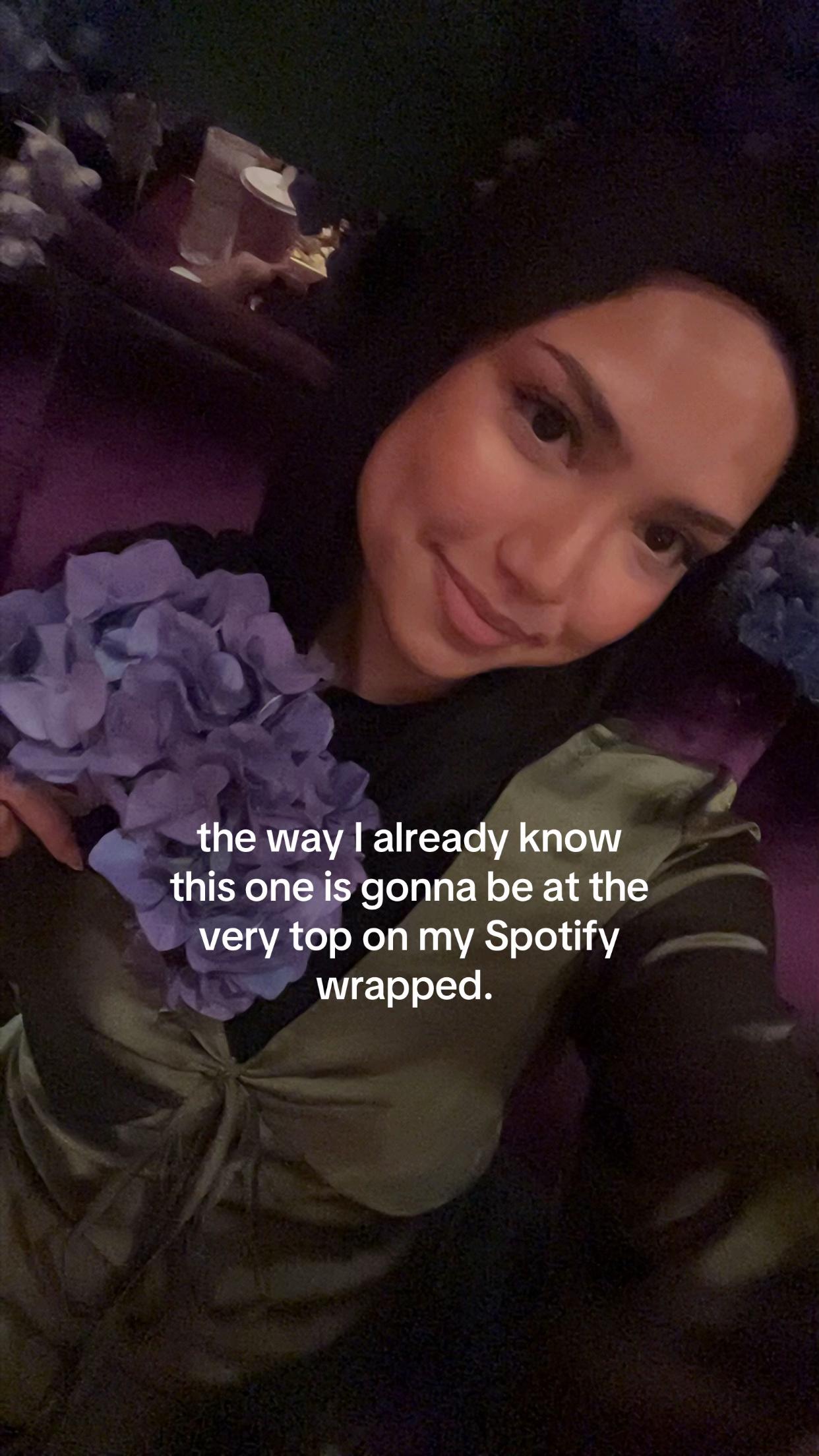 @TAYTAY