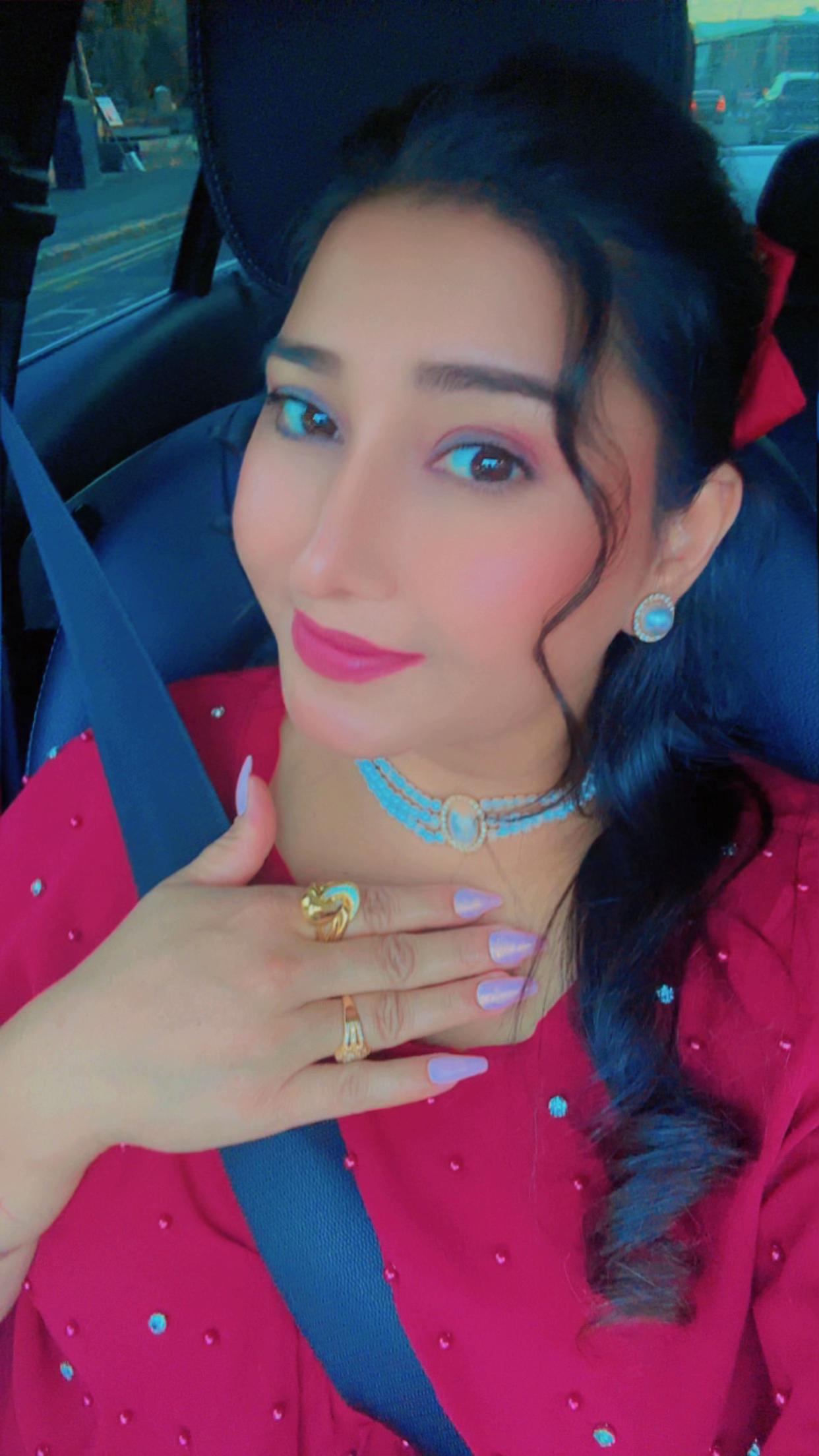 @kaur_singh100