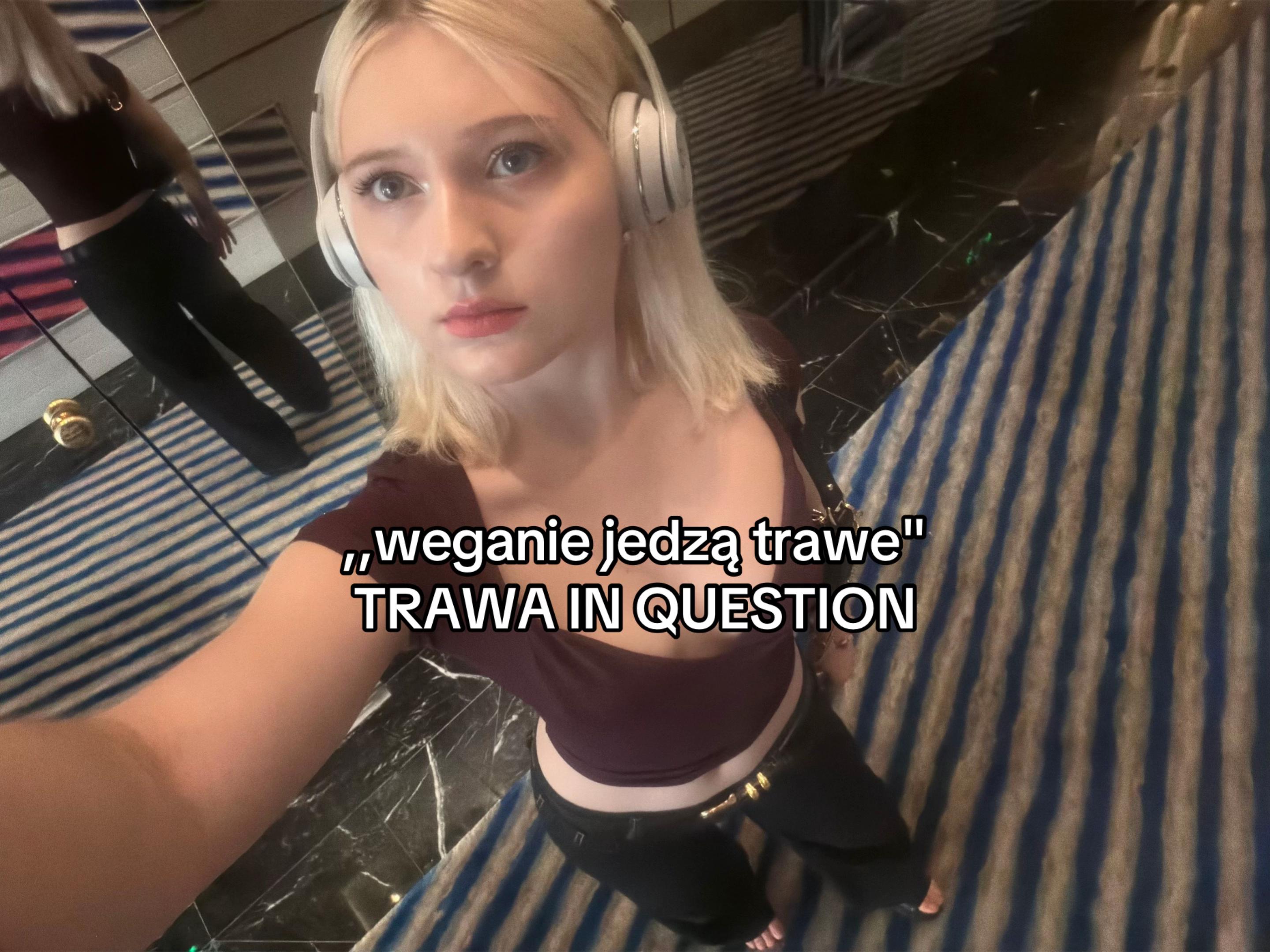 @janie_