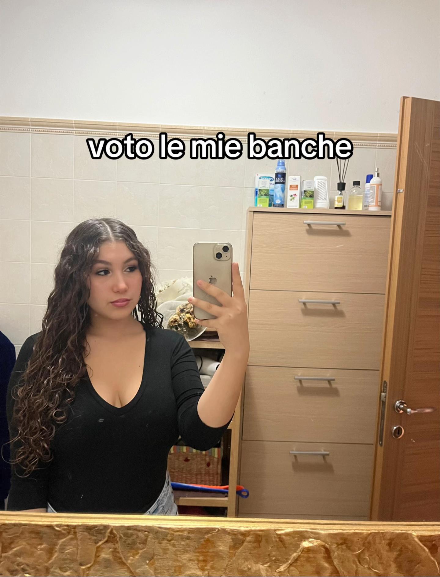 @𝕸