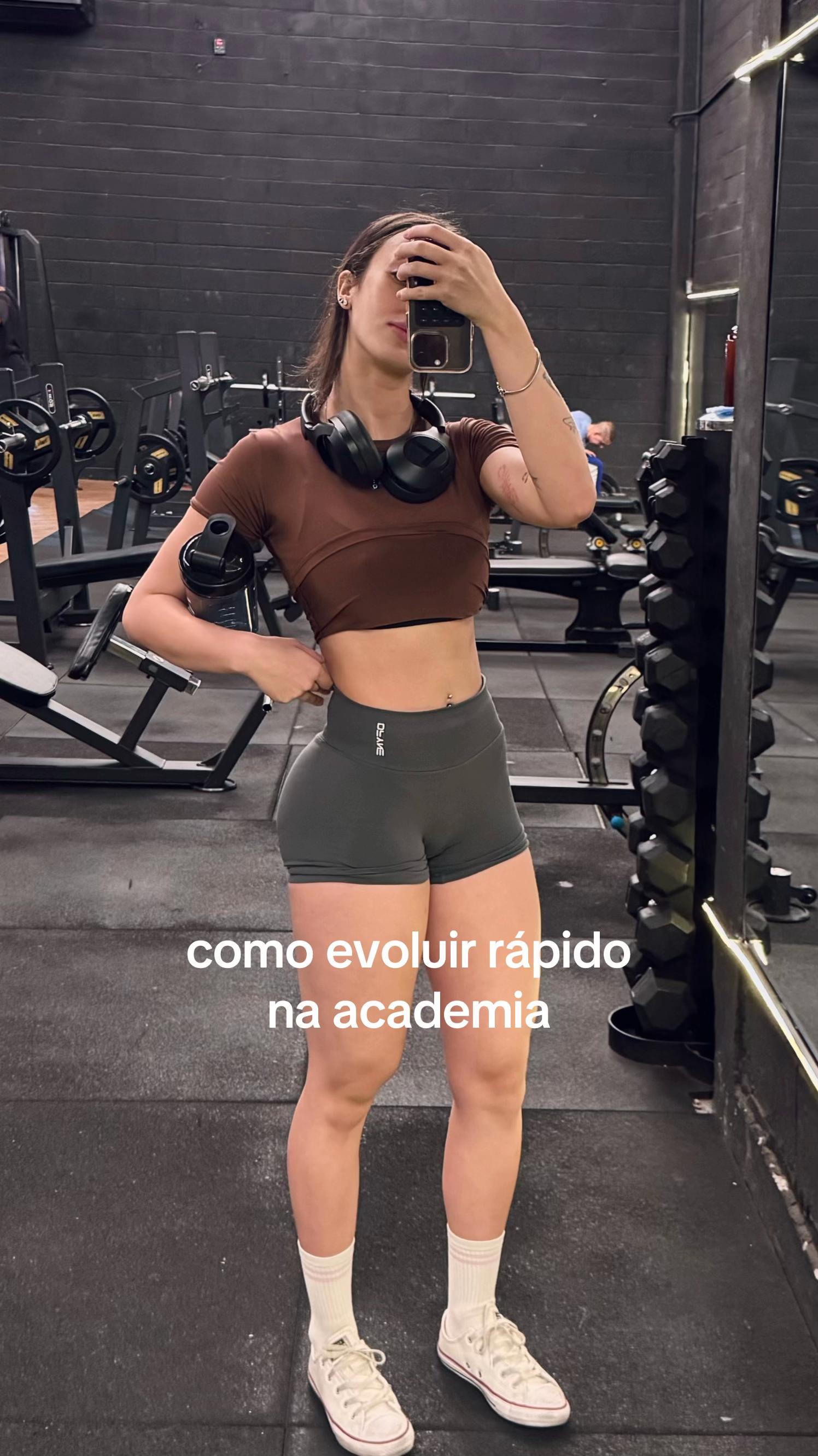 @Polyana