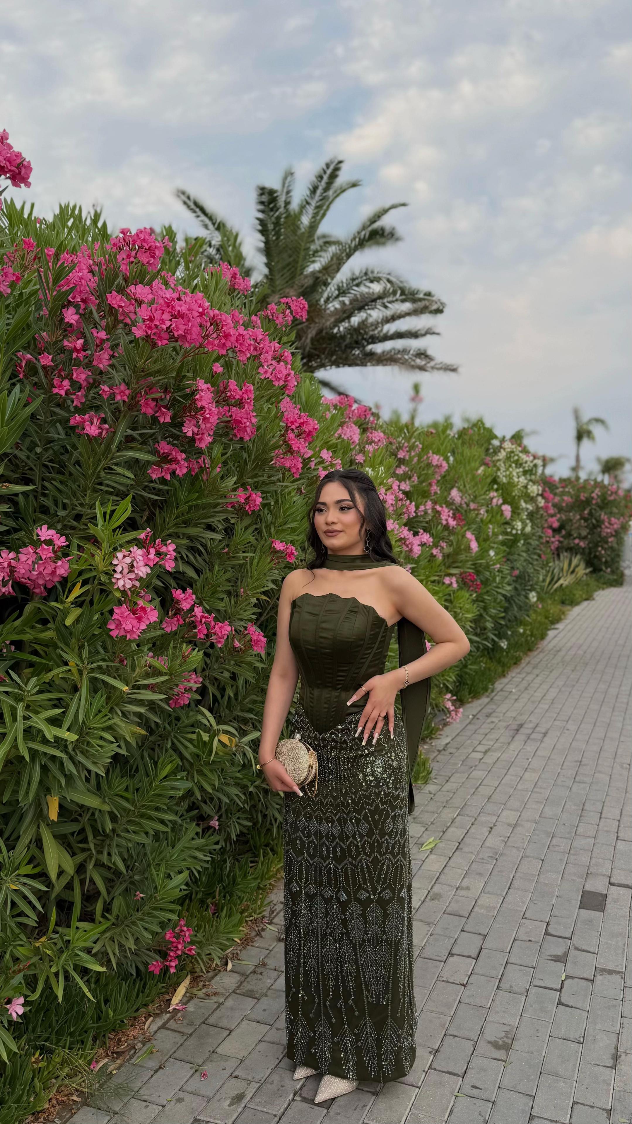 @Kiraye_ziyafett_geyimleri