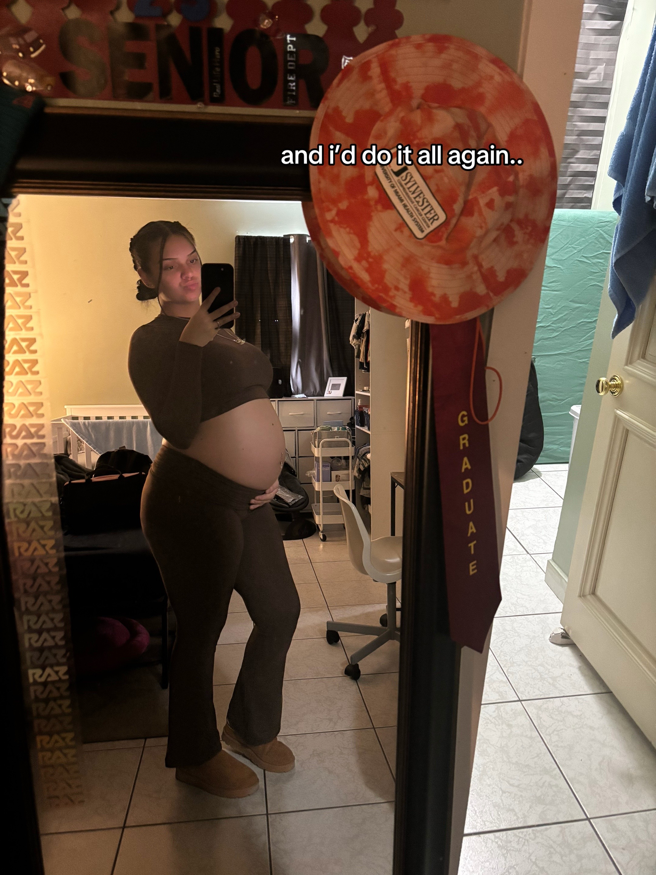 @😇