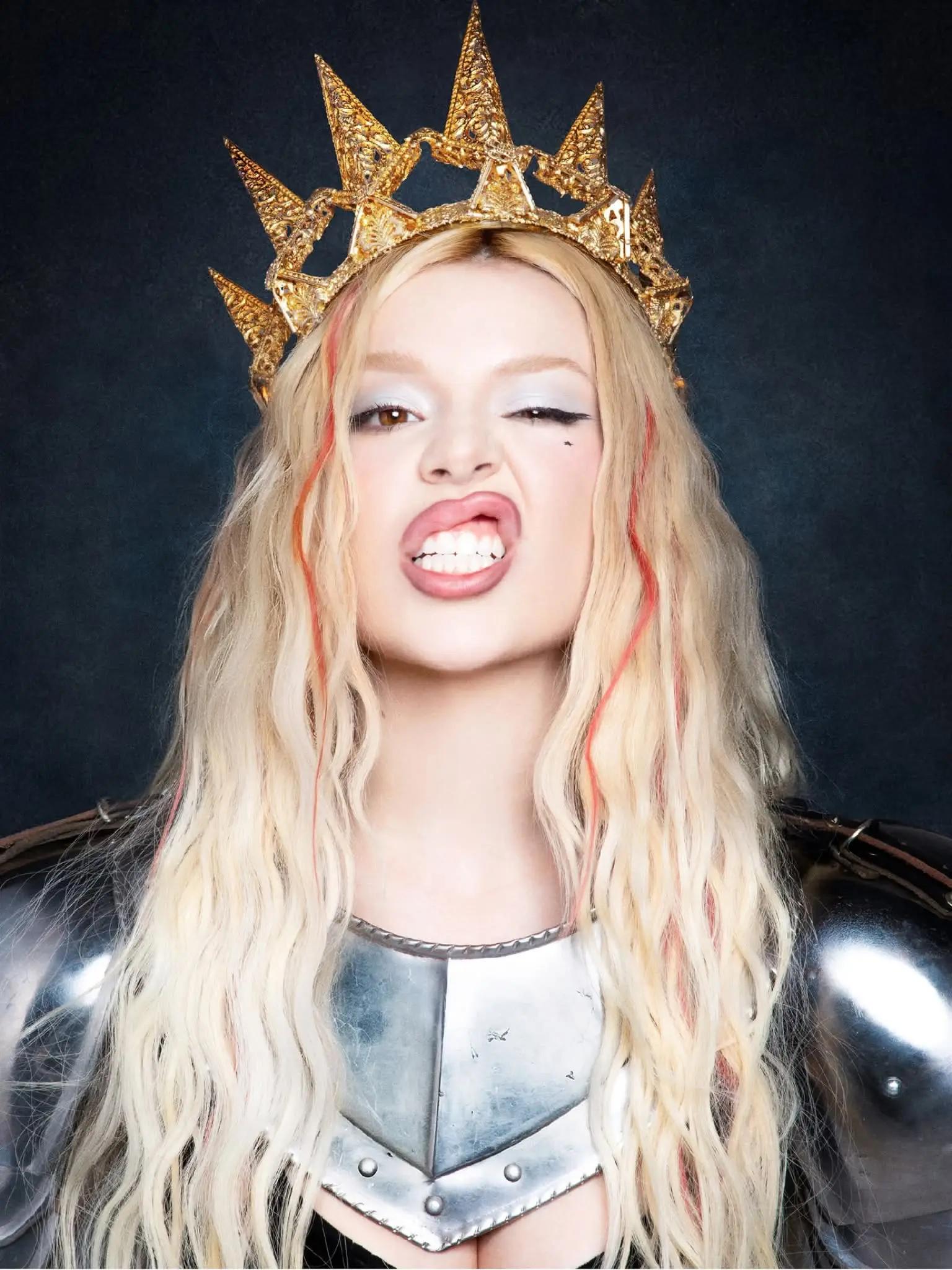 @Ava Max France 🇫🇷