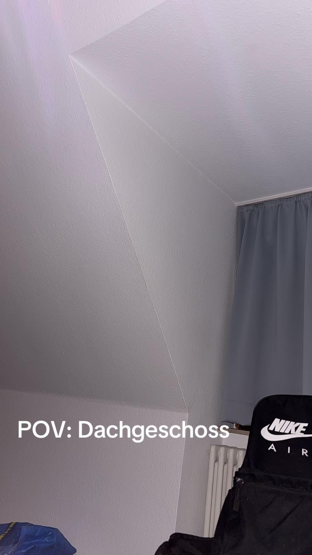 @𝐄𝐦𝐦𝐲