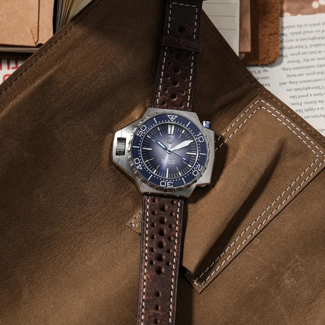 @watchdives