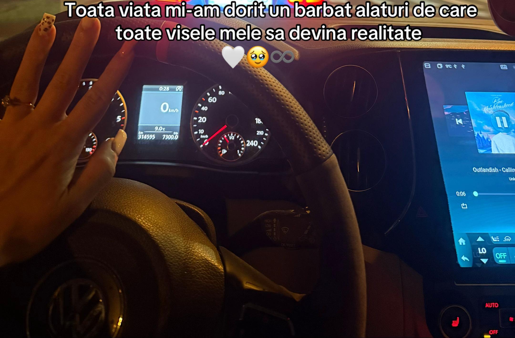 @Vanessa Carolinnee