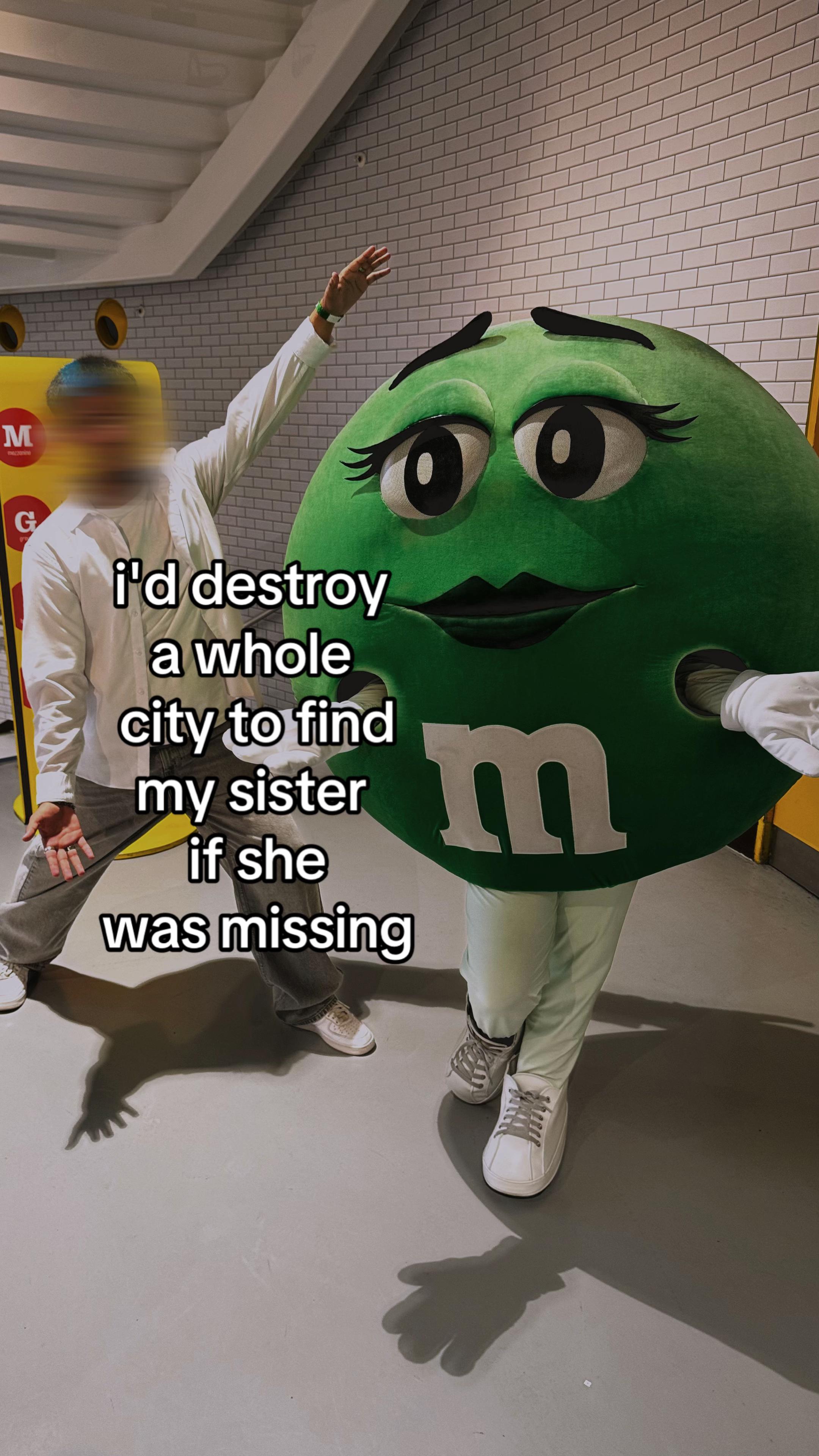 @★