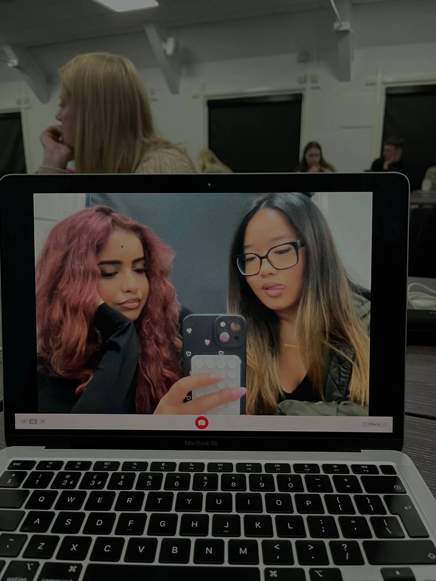@kikisworlddd