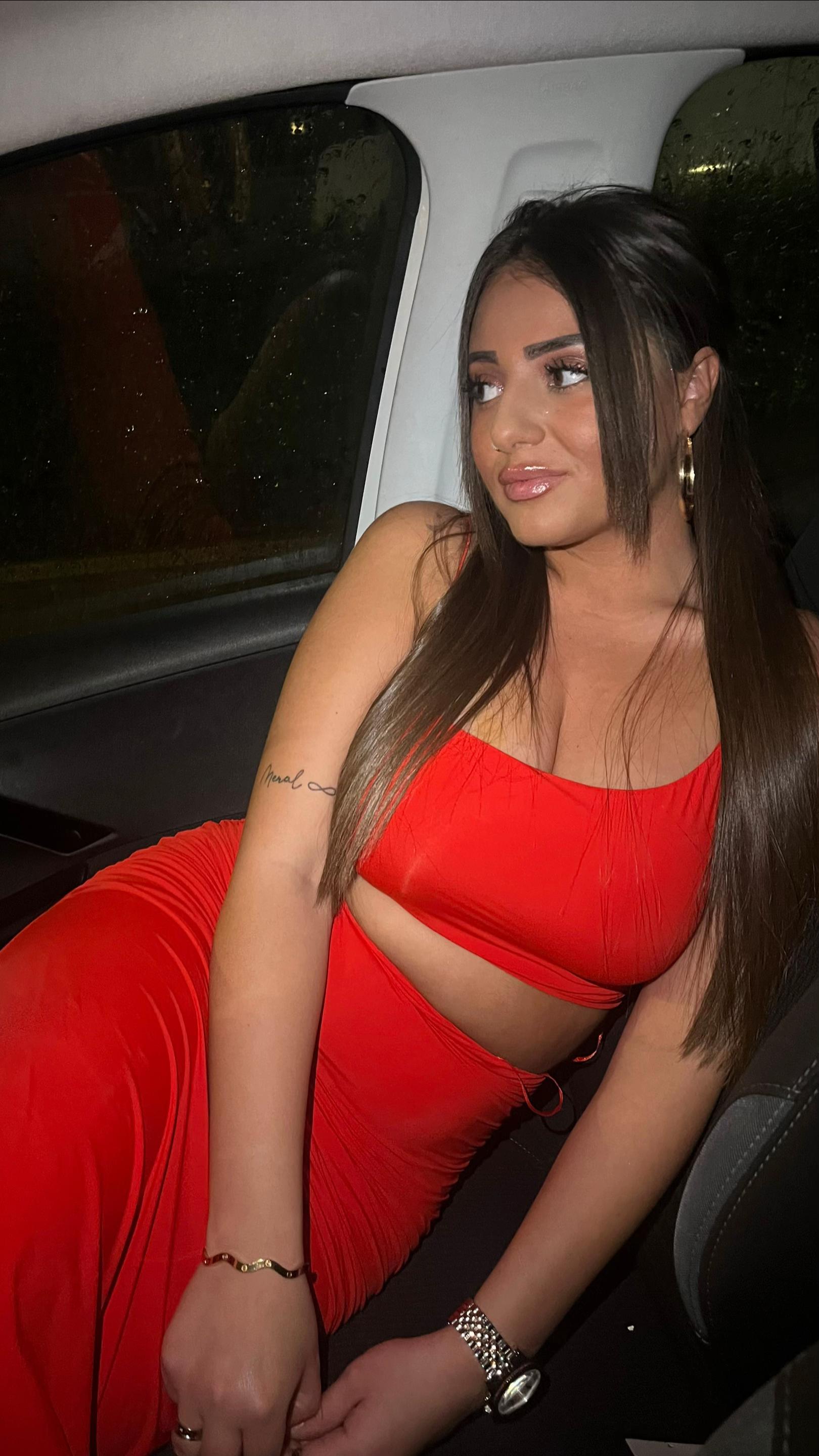 @Sel0uu