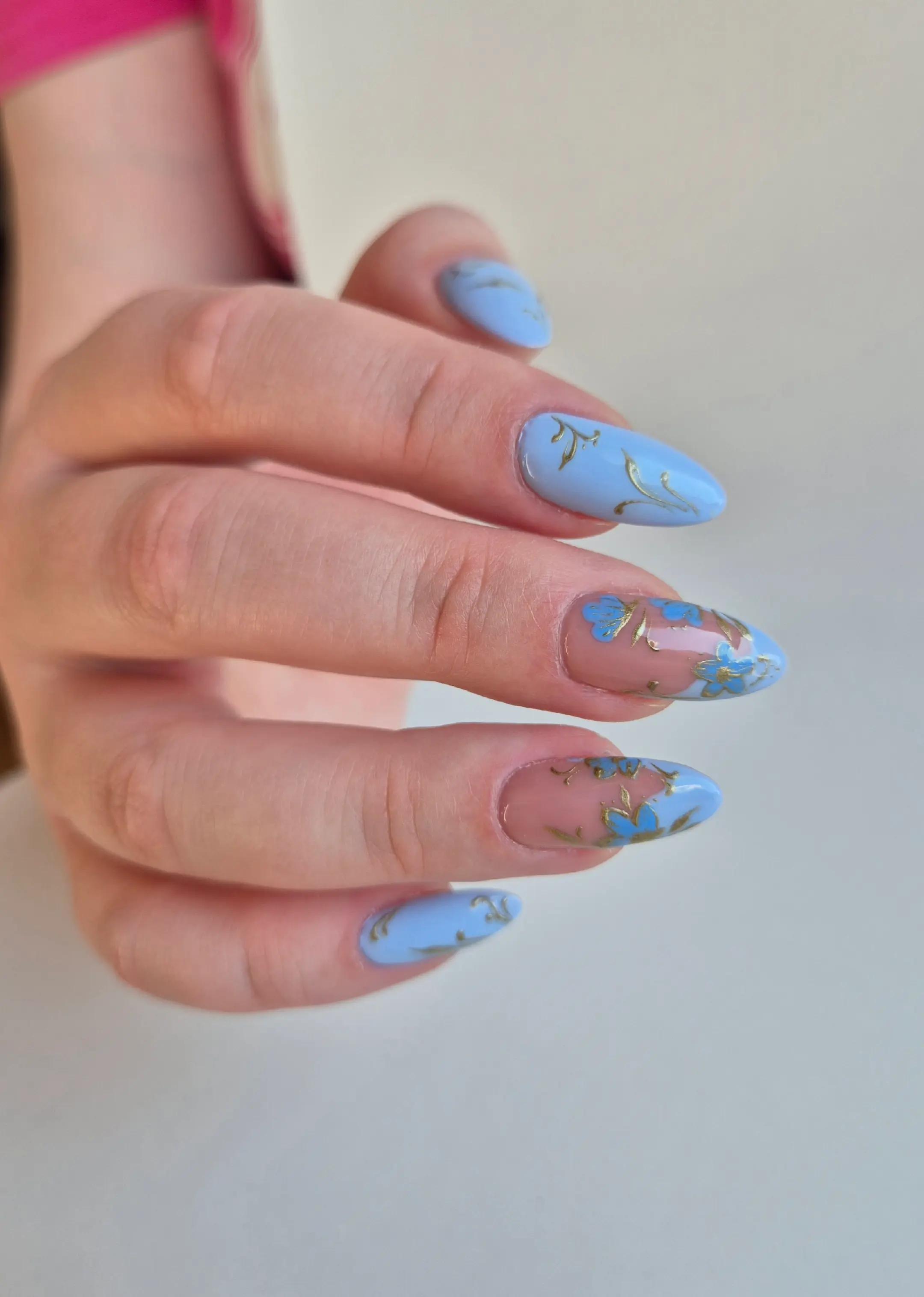 @dolu_nails