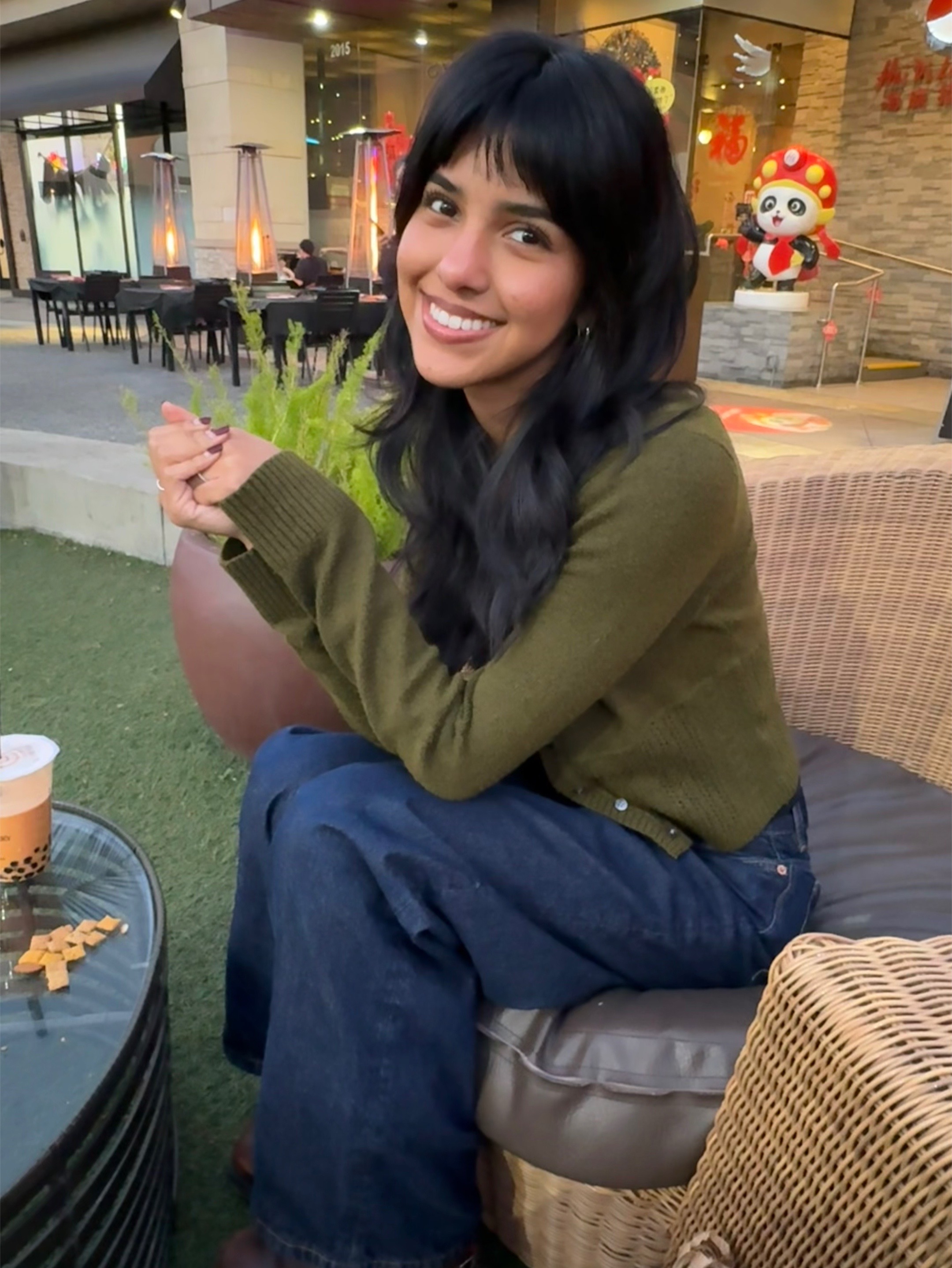 @bella